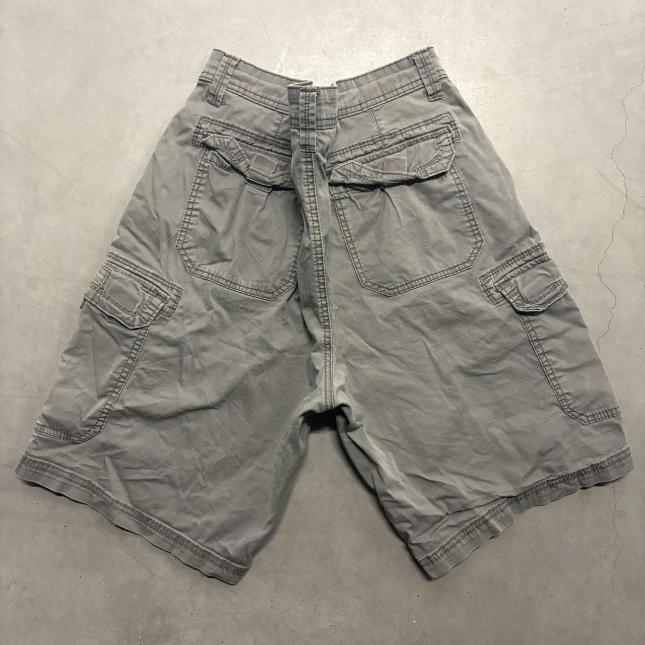 UNIONBAY Crazy Vintage Y2K/2000s Grey UnionBay Cargo Shorts! Size US 38 / EU 54 - 2 Thumbnail