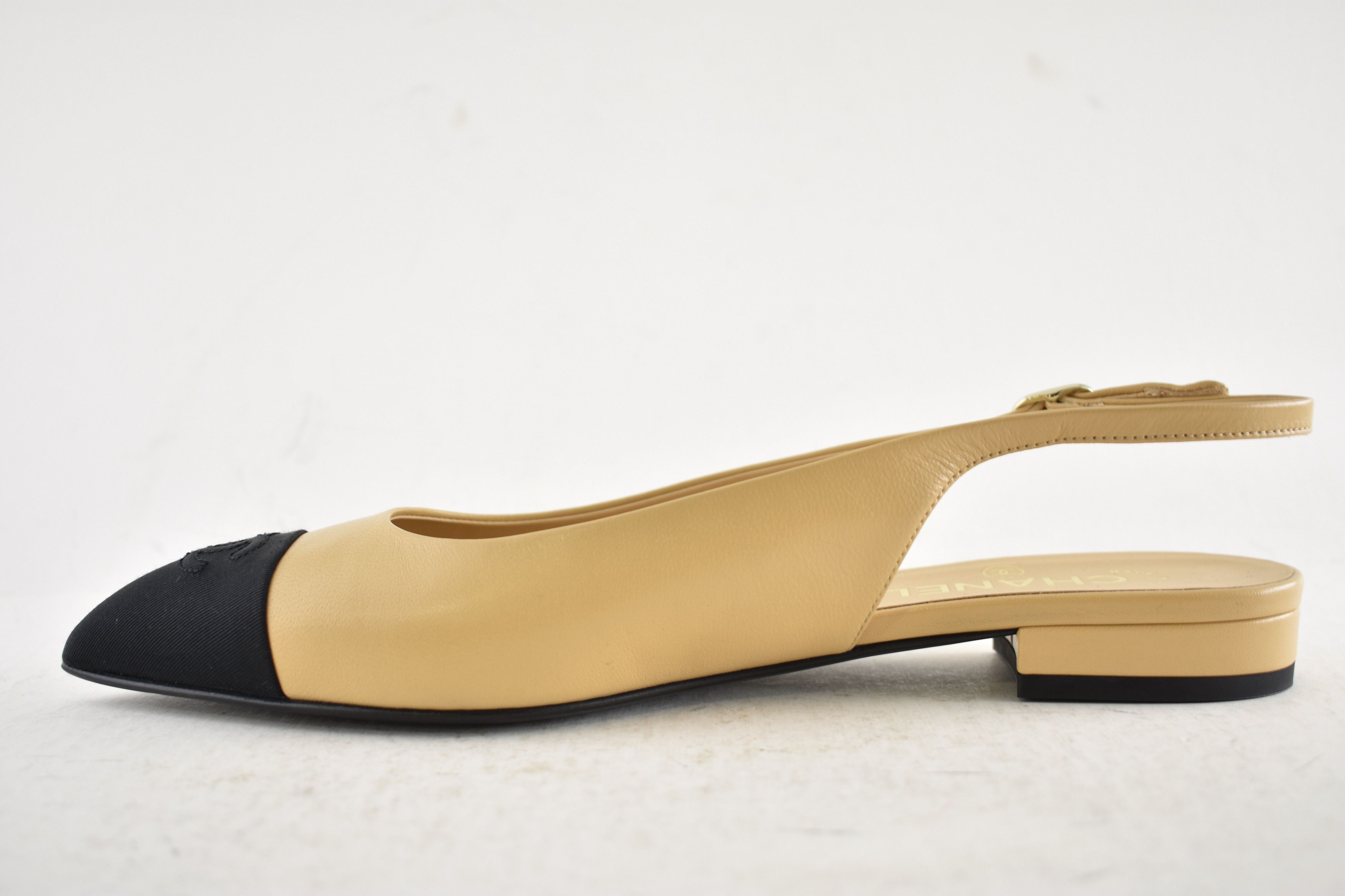 Chanel Chanel 24A Black CC Logo Slingback Pointed Ballet Flat 39 Size US 9 / IT 39 - 13 Thumbnail
