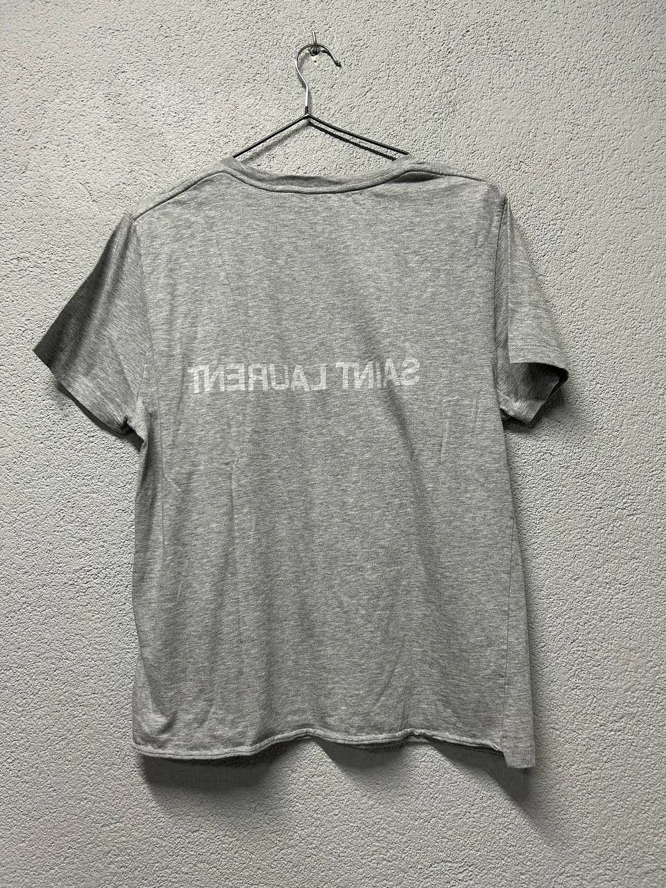 Saint Laurent Paris Saint Laurent Paris grey reverse logo print t-shirt L Size L / US 10 / IT 46 - 11 Thumbnail