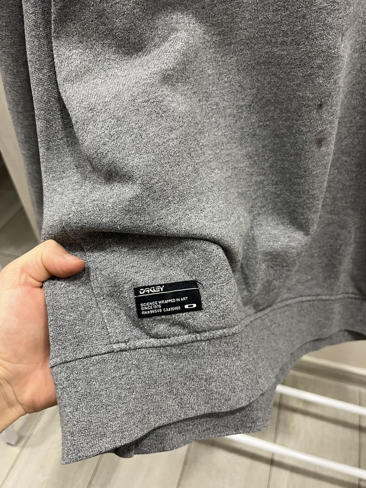 Oakley Oakley Sweatshirt Y2K Gray Size US M / EU 48-50 / 2 - 4 Thumbnail