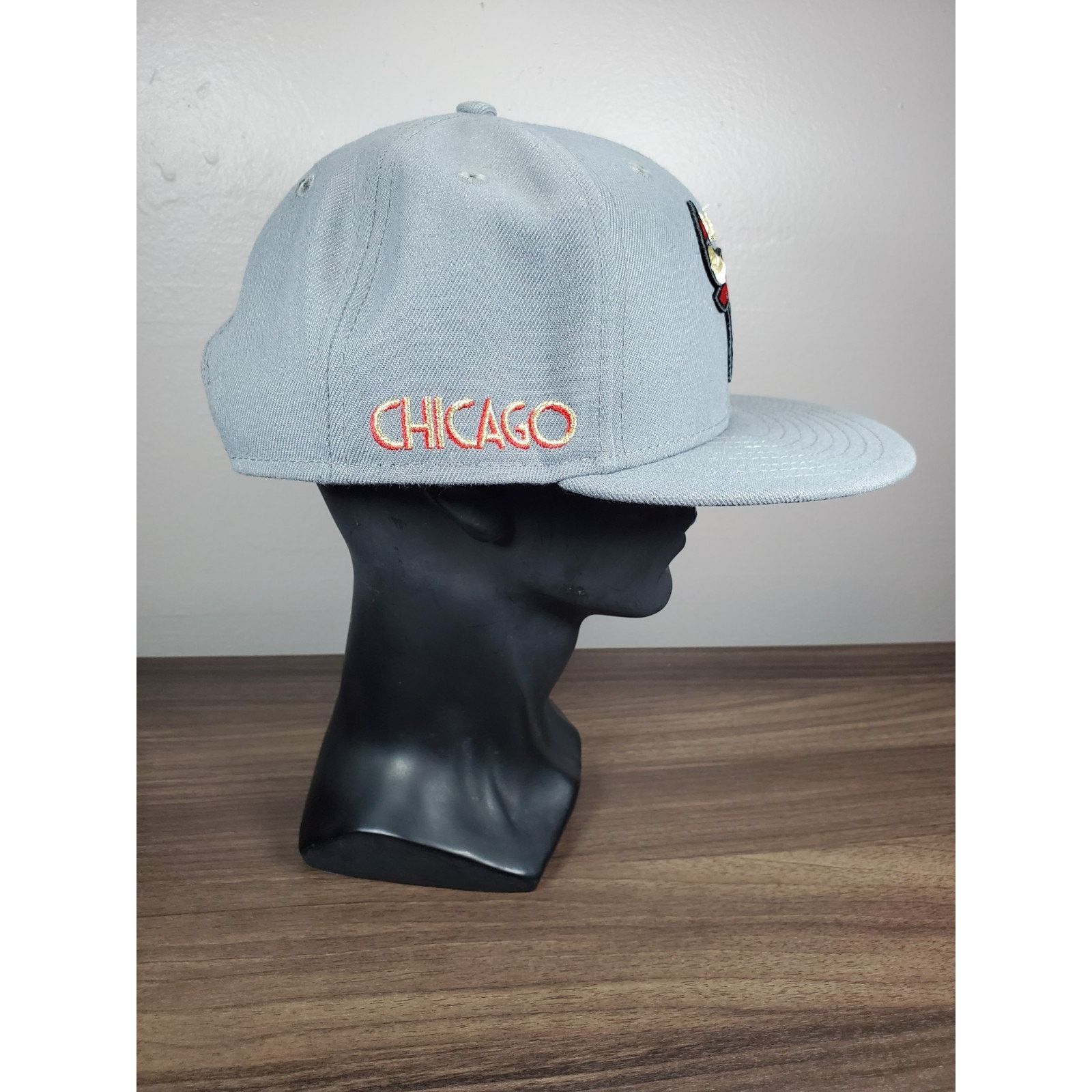 NBA × New Era Chicago Bulls Grey New Era 9Fifty Snapback Hat Cap Red Gold Size ONE SIZE - 6 Thumbnail