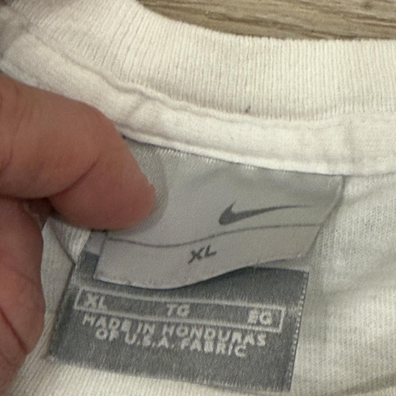Nike Nike Silver Center Swoosh Logo Y2K Tee Men’s XL Size US XL / EU 56 / 4 - 4 Thumbnail