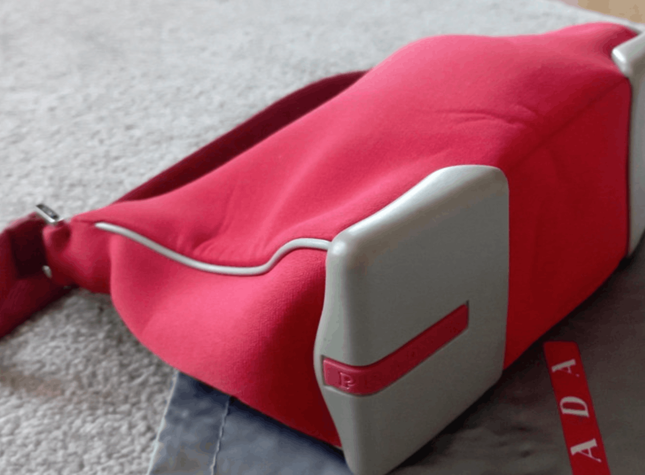 Prada 99' Archive Sports Shoulder Bag – SANZVintage - Vintage