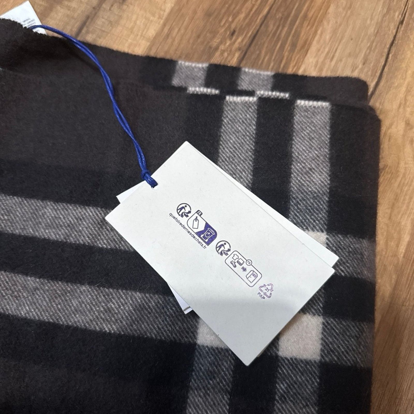 Burberry Burberry Wide Check Cashmere Otter Scarf Size ONE SIZE - 5 Thumbnail