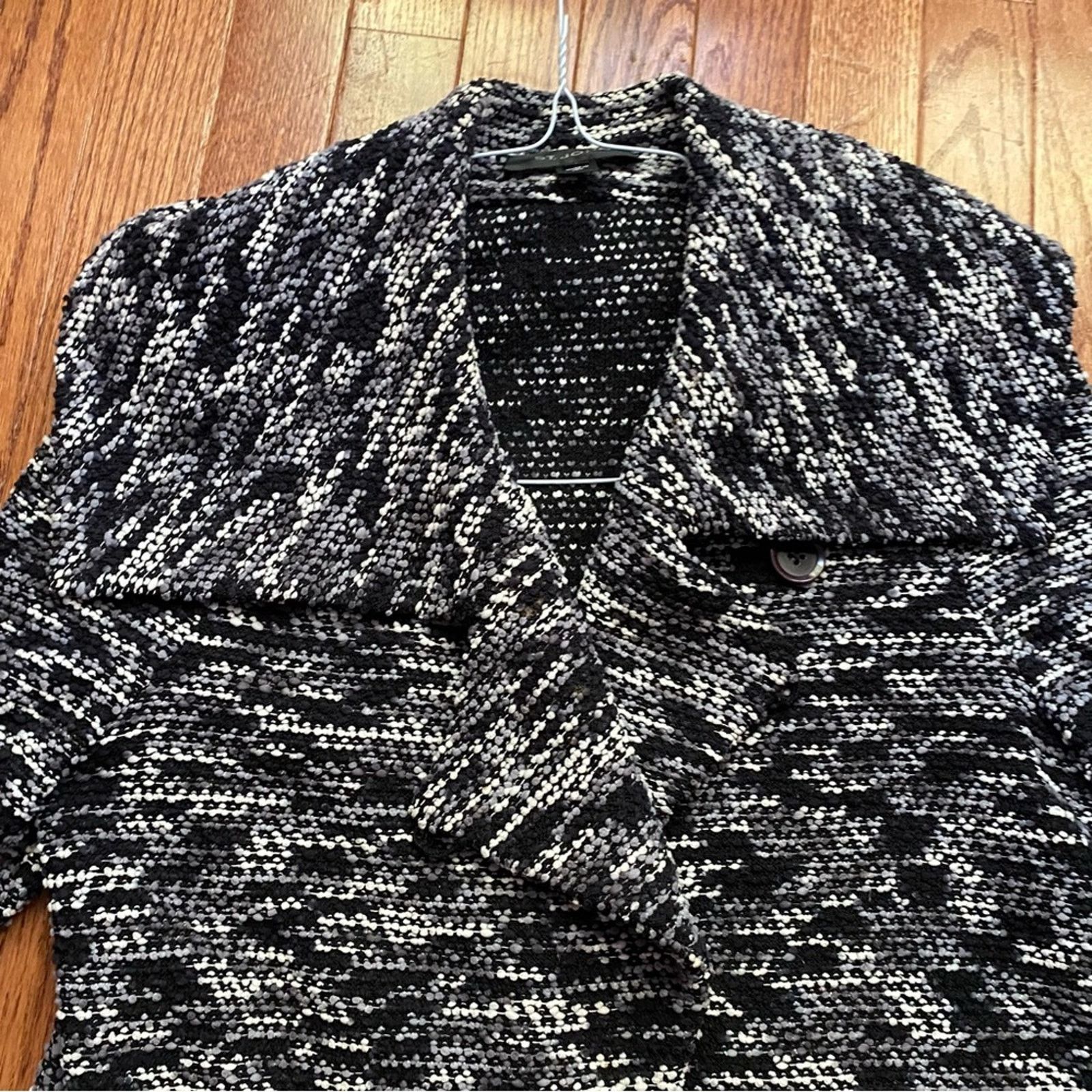 St. John St John Collection Black & Gray Boucle Sweater Jacket 4 Size S / US 4 / IT 40 - 11 Thumbnail