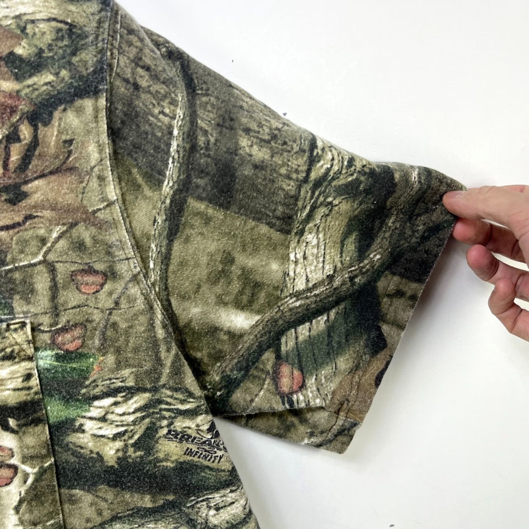 Vintage VINTAGE Mossy Oak Tree Camo T-Shirt XL Mens XL Green Mossy Oak Shirt Size US XL / EU 56 / 4 - 4 Thumbnail