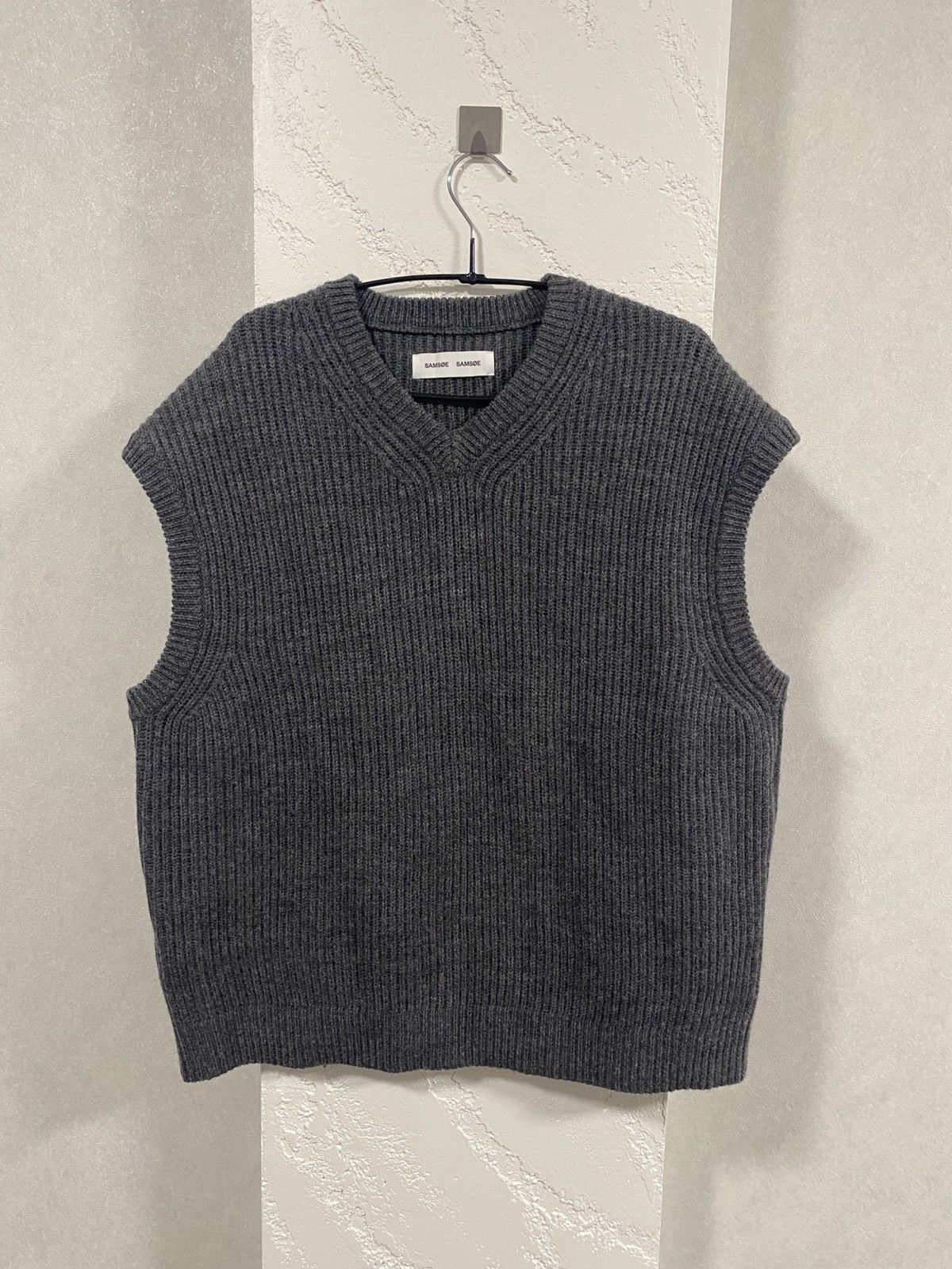 Samsoe Samsoe Samsoe Samsoe Wool Oversized Knitted “Anders” Vest Size: L Size US L / EU 52-54 / 3 - 1 Thumbnail