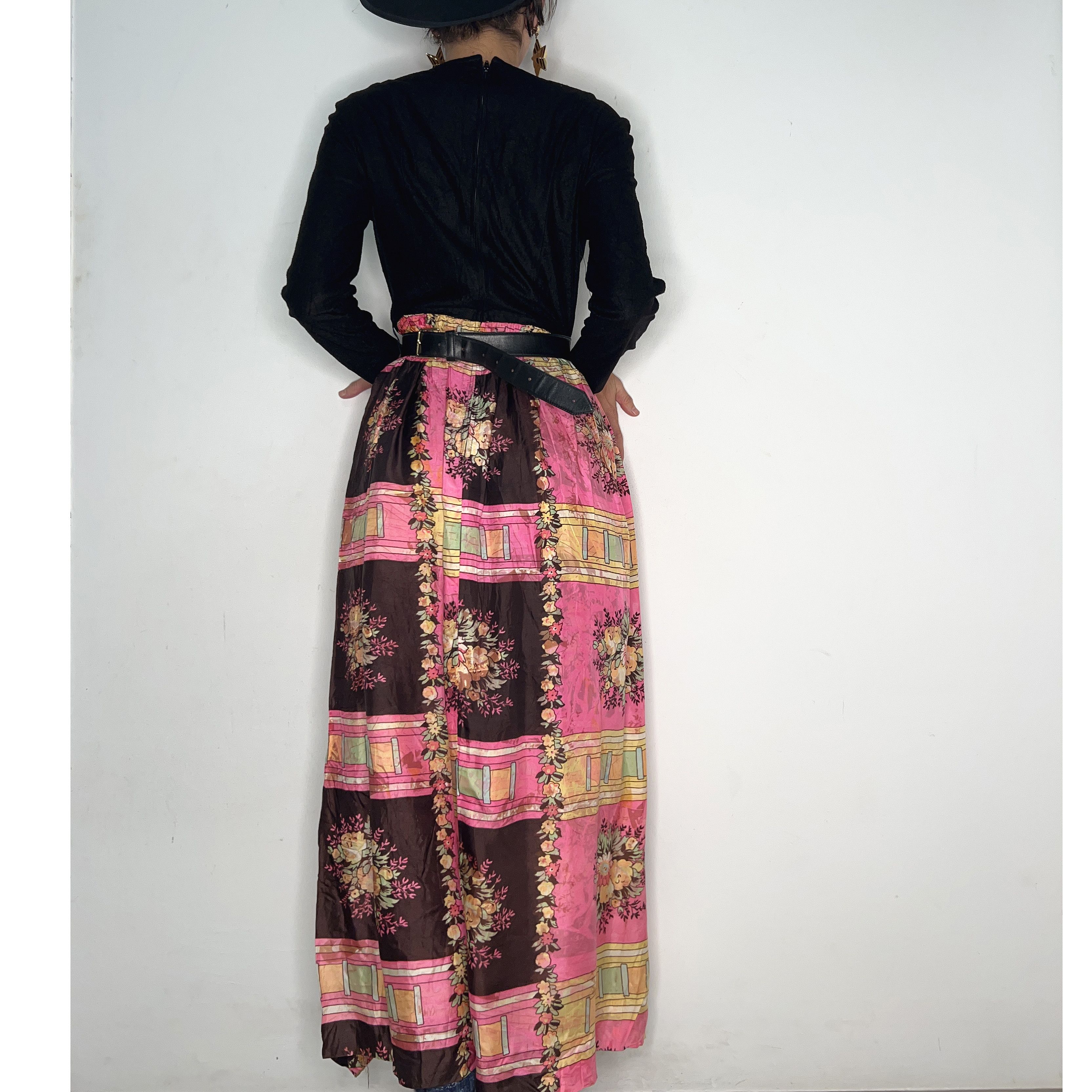 Designer × Vintage Vintage 70s black knit floral maxi dress Size XL / US 12-14 / IT 48-50 - 2 Thumbnail