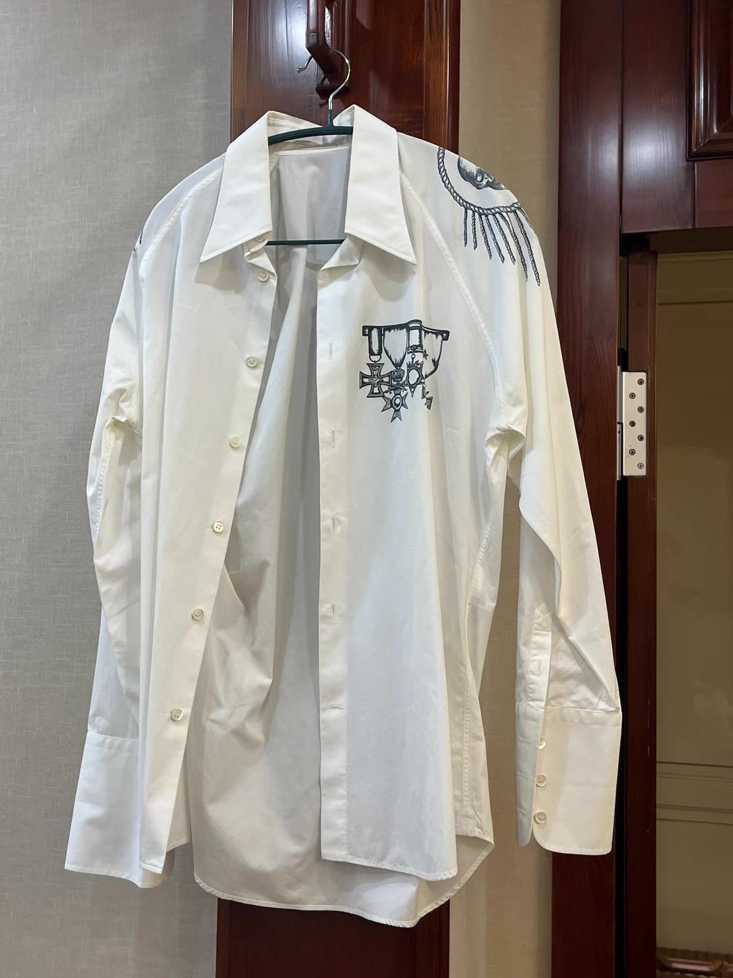 Alexander McQueen Authentic Alexander McQueen white shirt Q18 Size US M / EU 48-50 / 2 - 1 Thumbnail