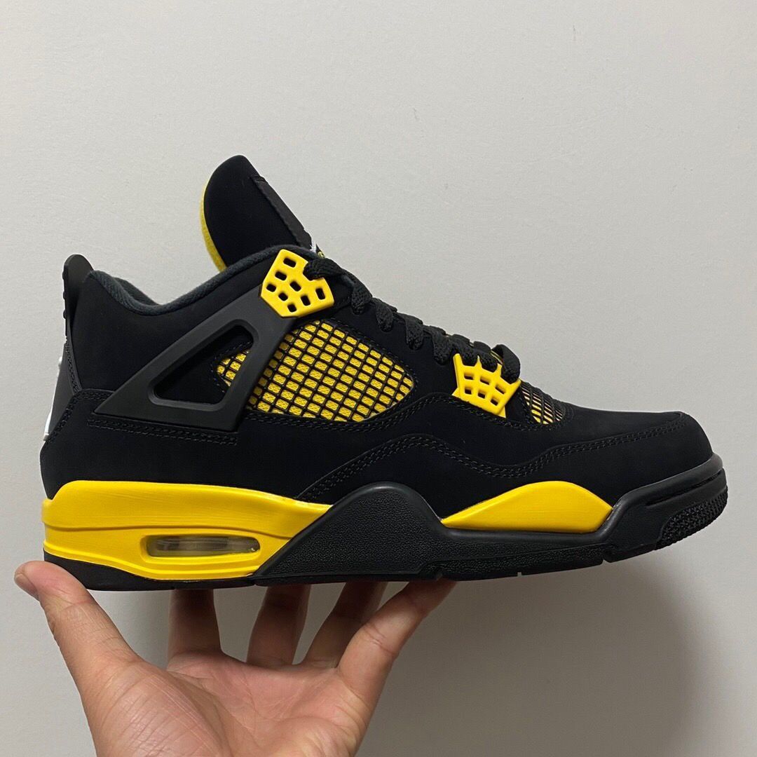 Jordan Brand Jordan’s 4 Yellow Thunder Size US 8 / EU 41 - 2 Thumbnail