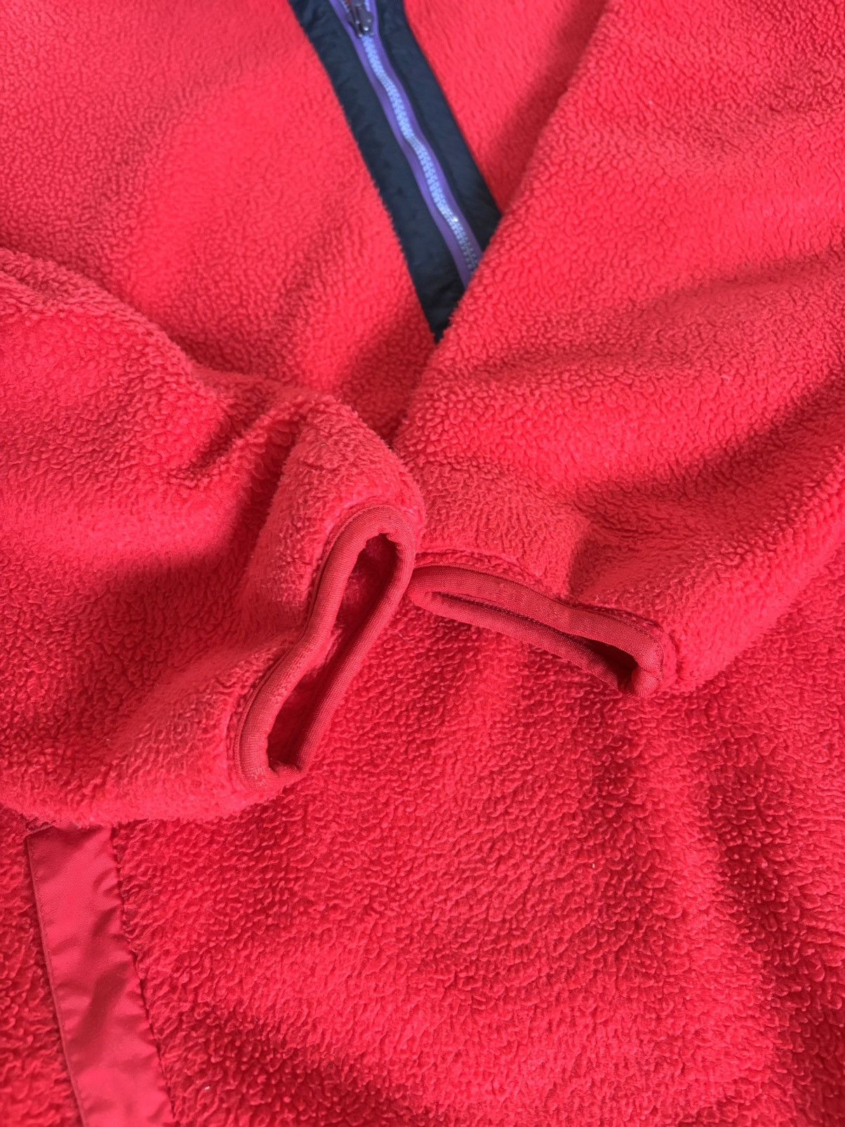 Patagonia Patagonia Synchilla Fleece size M red great condition Size US M / EU 48-50 / 2 - 5 Thumbnail