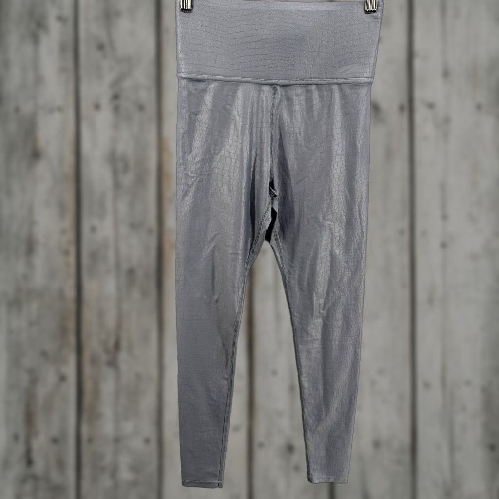 Vintage Carbon38 Womens XS Gray Faux Leather Leggings Shiny Reptile Takara Shine Athleisure Yoga Luxury Size 26" / US 2 / IT 38 - 1 Thumbnail