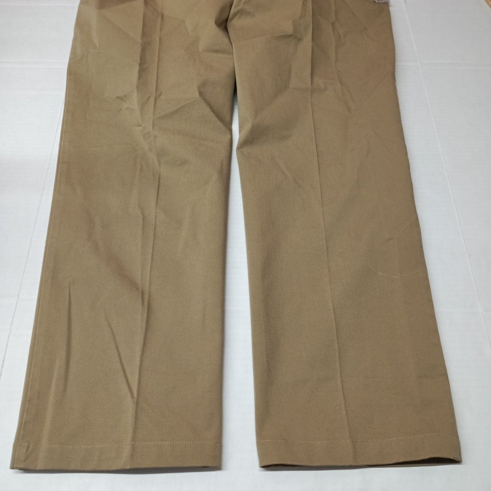 Dockers Dockers Workday Khakis Men's 40x36 Beige Straight Flex Waist Size US 40 / EU 56 - 8 Thumbnail
