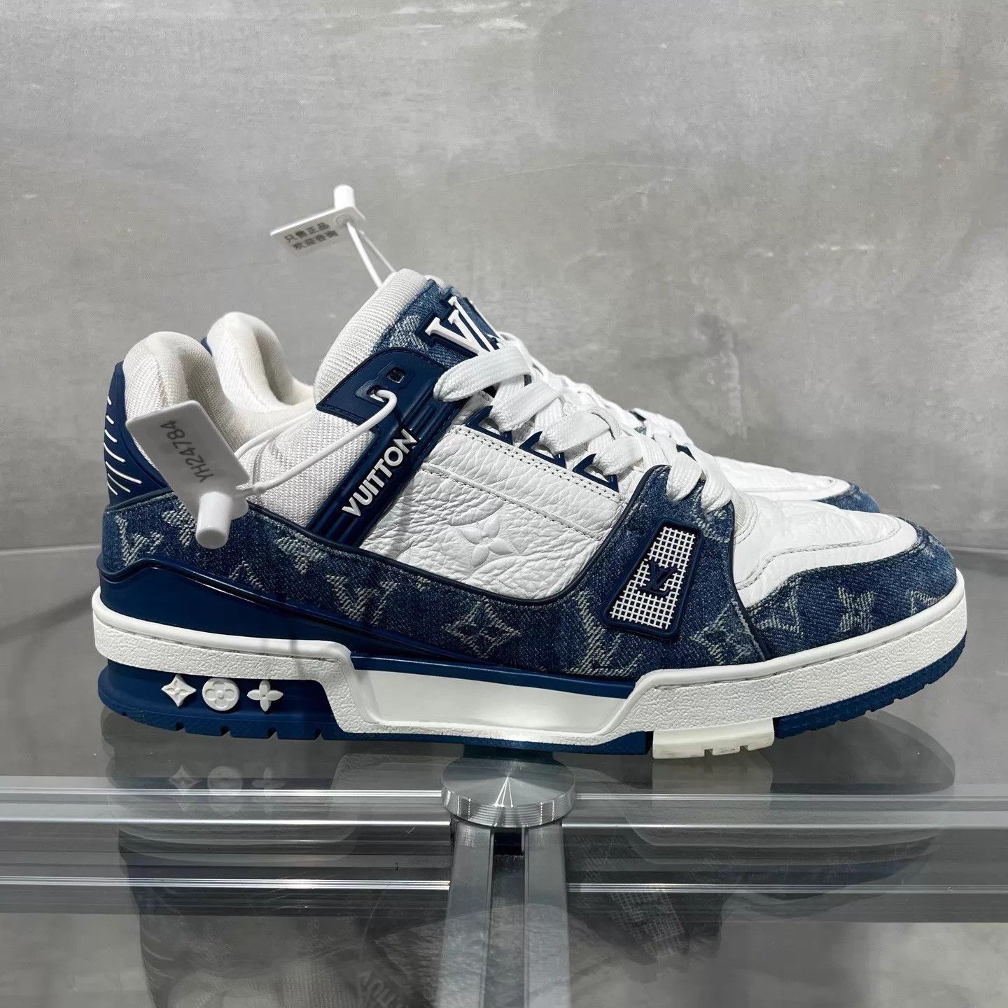 Louis Vuitton LV Trainer White Blue Denim UK6 Size US 7 / EU 40 - 4 Thumbnail