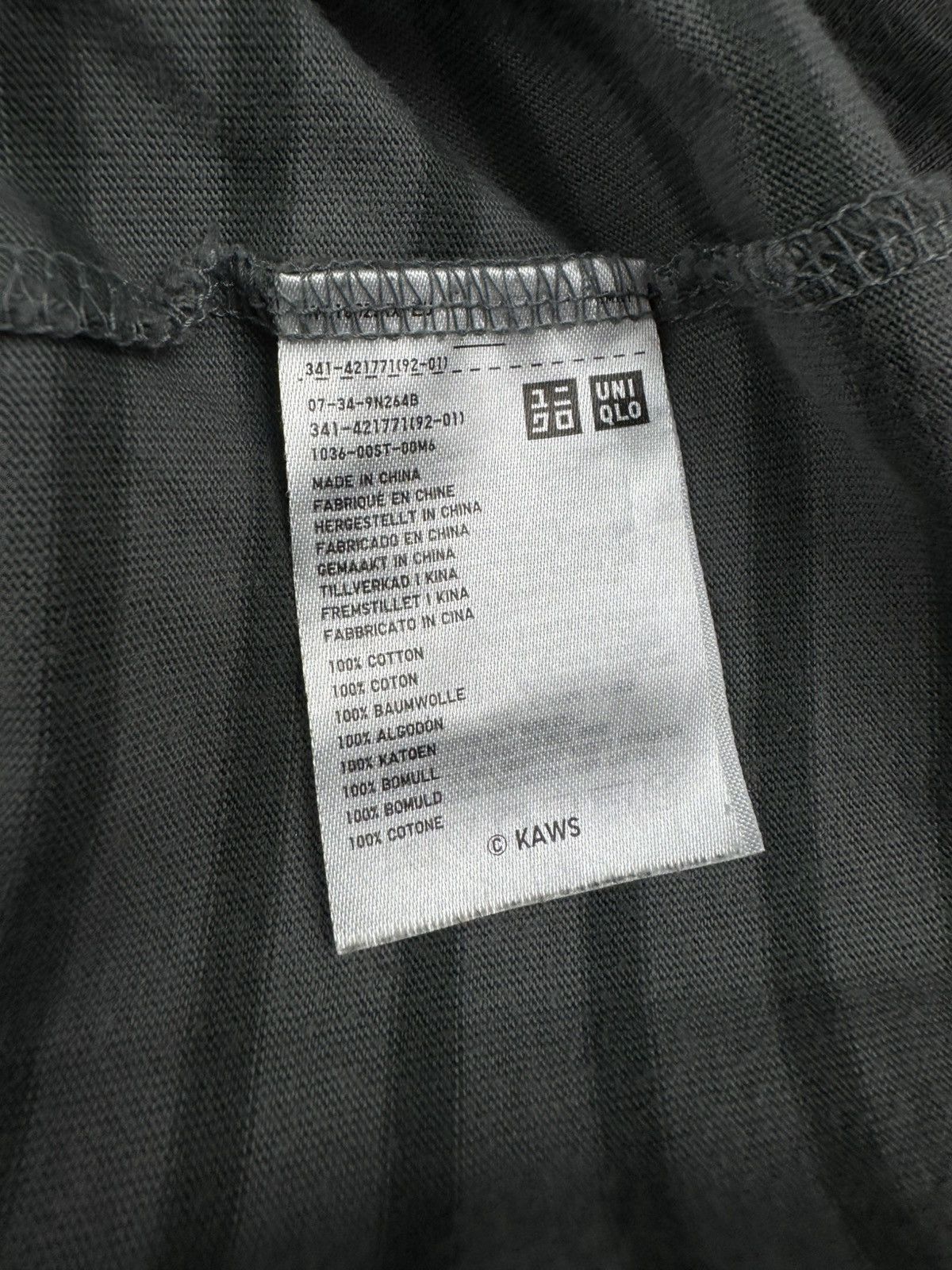 Kaws × Uniqlo Uniqlo x Kaws BFF striped embroidered tee hype streetwear Size US M / EU 48-50 / 2 - 9 Thumbnail