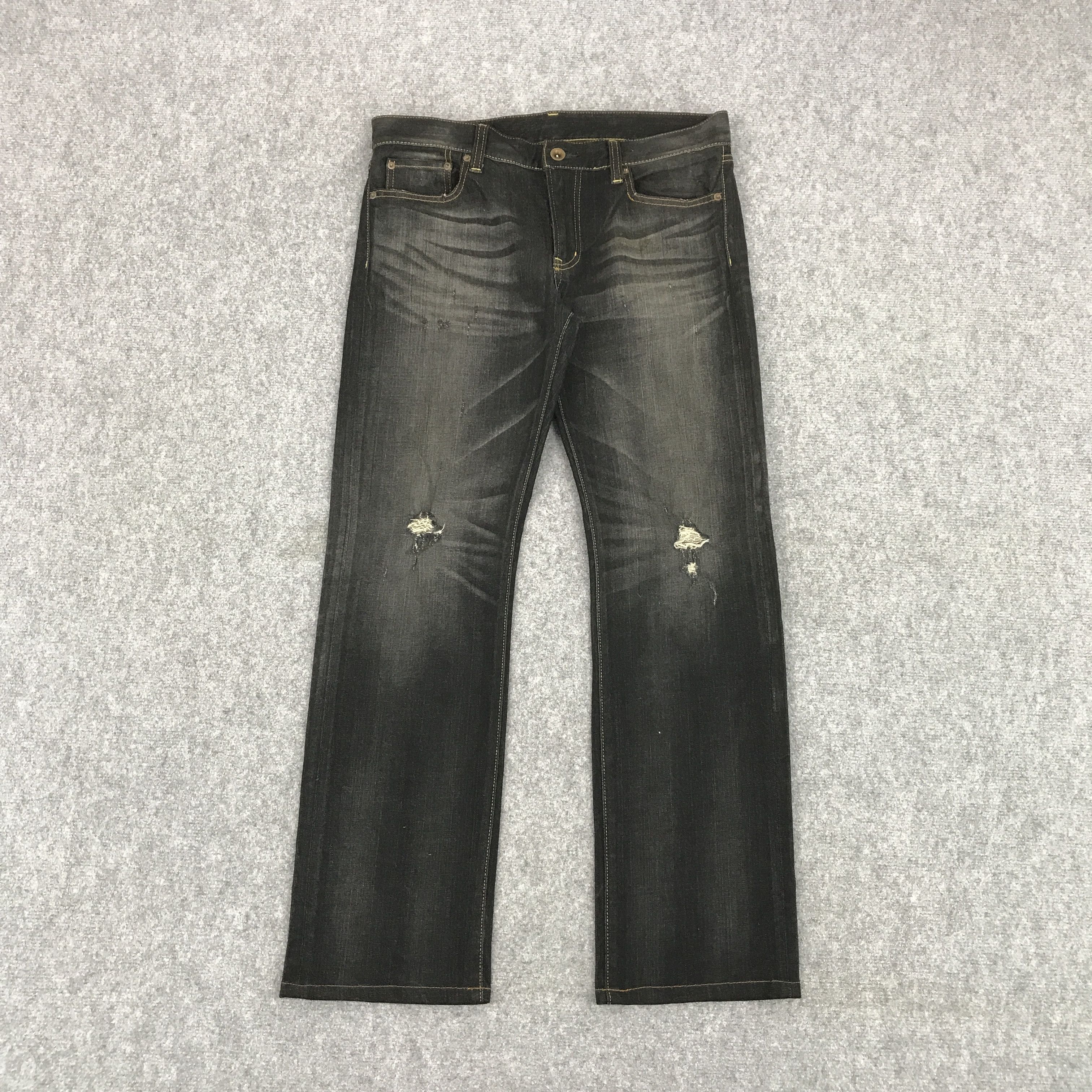 JAPAN BLACK DENIM UNIQLO DISTRESSED DENIM PANTS