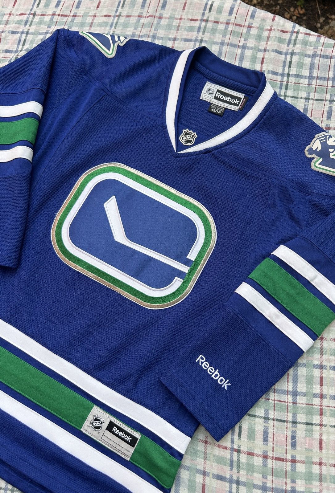 Reebok Reebok Vancouver Canucks NHL Jersey Size XS / US 0-2 / IT 36-38 - 4 Thumbnail