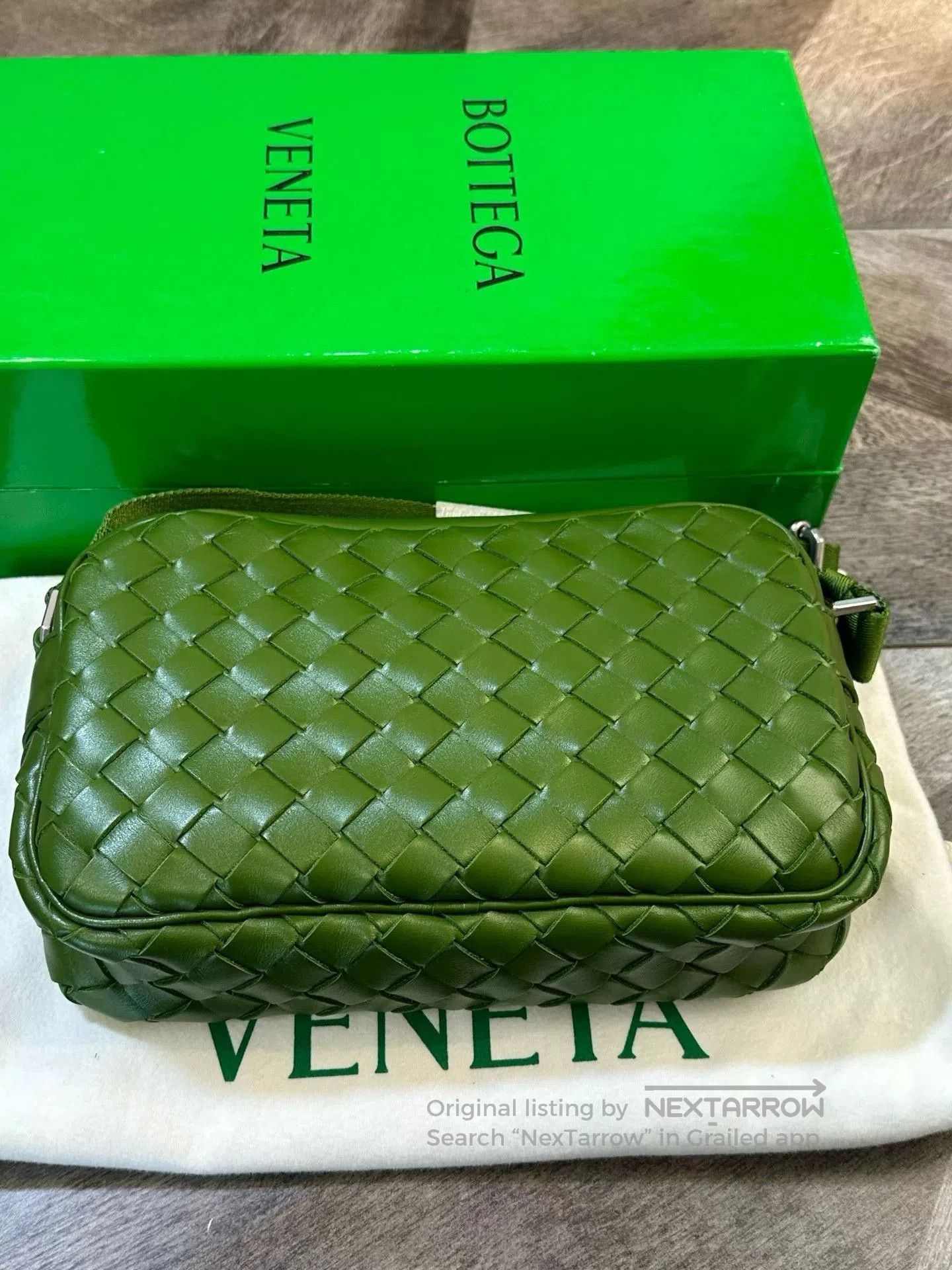 Bottega Veneta BV Classic Woven Camera Messenger Bag. Size ONE SIZE - 1 Thumbnail