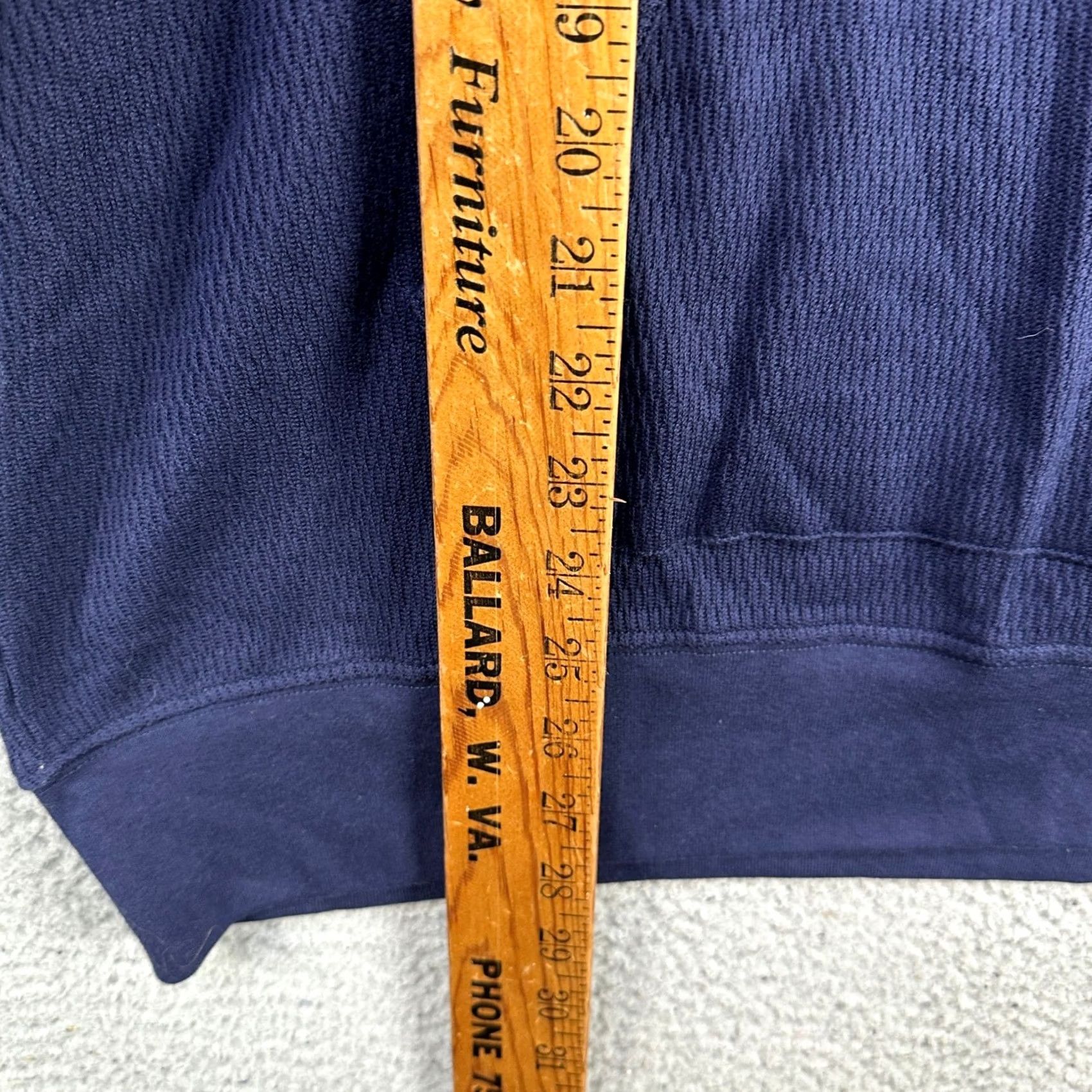 Izod VINTAGE: Izod Sweatshirt Hoodie Mens Blue Large Drawstring Pocket Logo Long Sleeve NEW Size US L / EU 52-54 / 3 - 7 Thumbnail