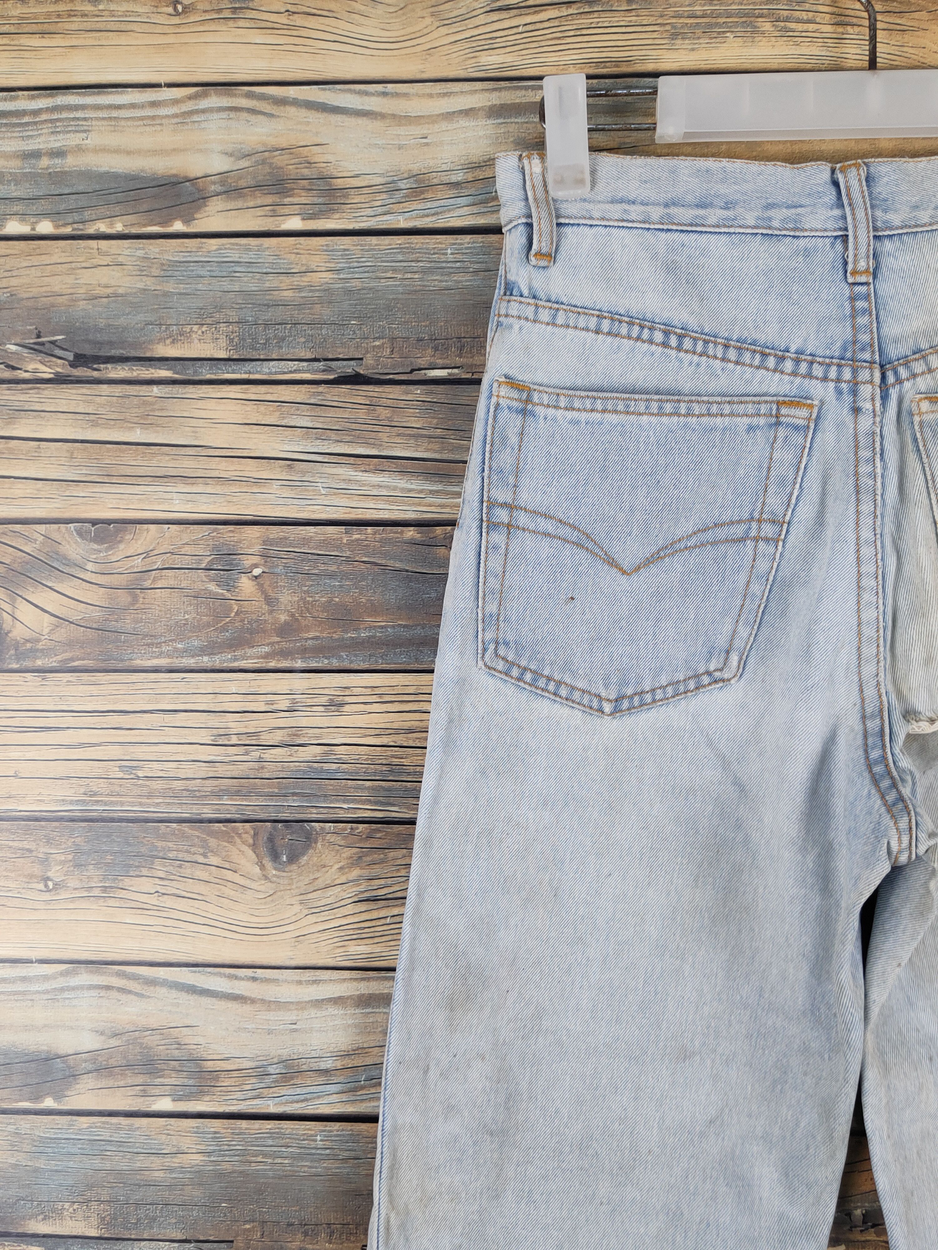Uniqlo Uniqlo vintage Light Blue Distressed Ripped Jeans #W1413 Size US 27 - 8 Thumbnail