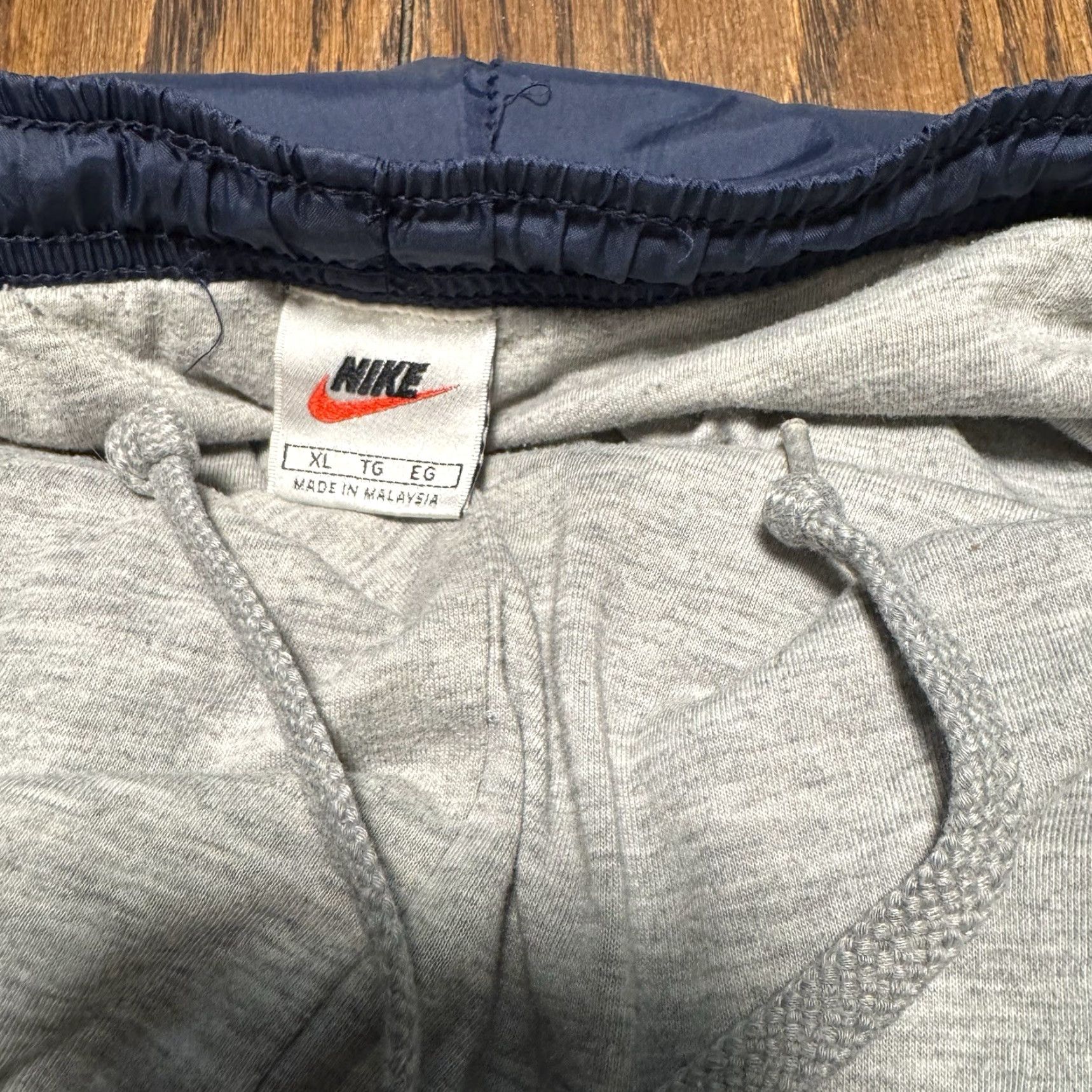 Nike VINTAGE Nike Sportswear Lined Pants Mens XL Navy Blue 90’s Nike Size US 36 / EU 52 - 7 Thumbnail