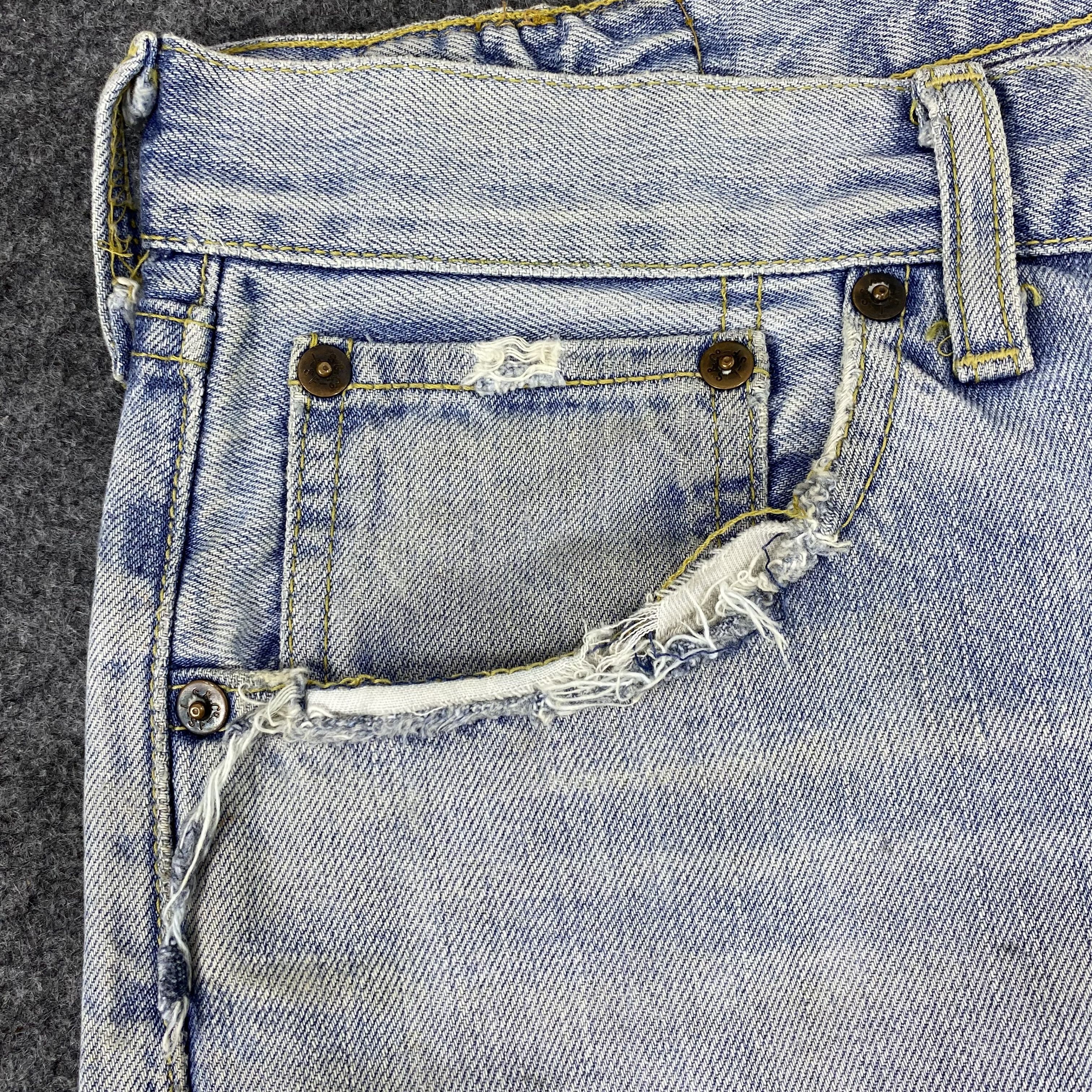 Jean × Levi's Vintage Levi's 504 Distress Blue Wash Jeans - J1150 Size US 32 / EU 48 - 7 Thumbnail