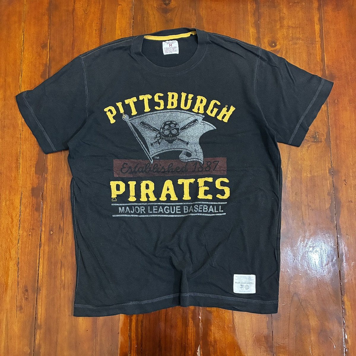 Uniqlo Uniqlo MLB vintage Size US M / EU 48-50 / 2 - 1 Thumbnail