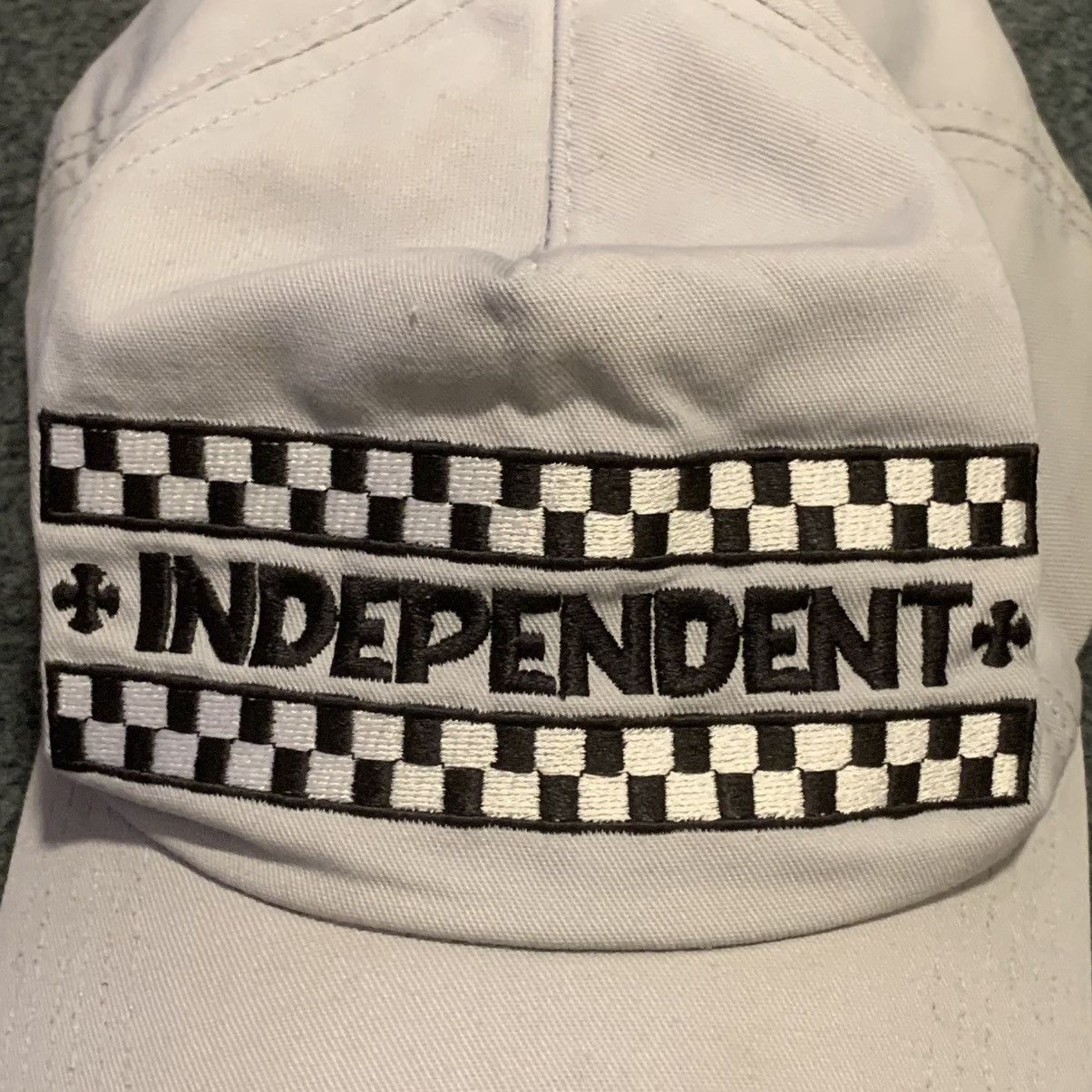 Independent Truck Co. VINTAGE 90s-Y2K INDEPENDENT TRUCKS CO. SNAP BACK / DAD HAT Size ONE SIZE - 2 Thumbnail
