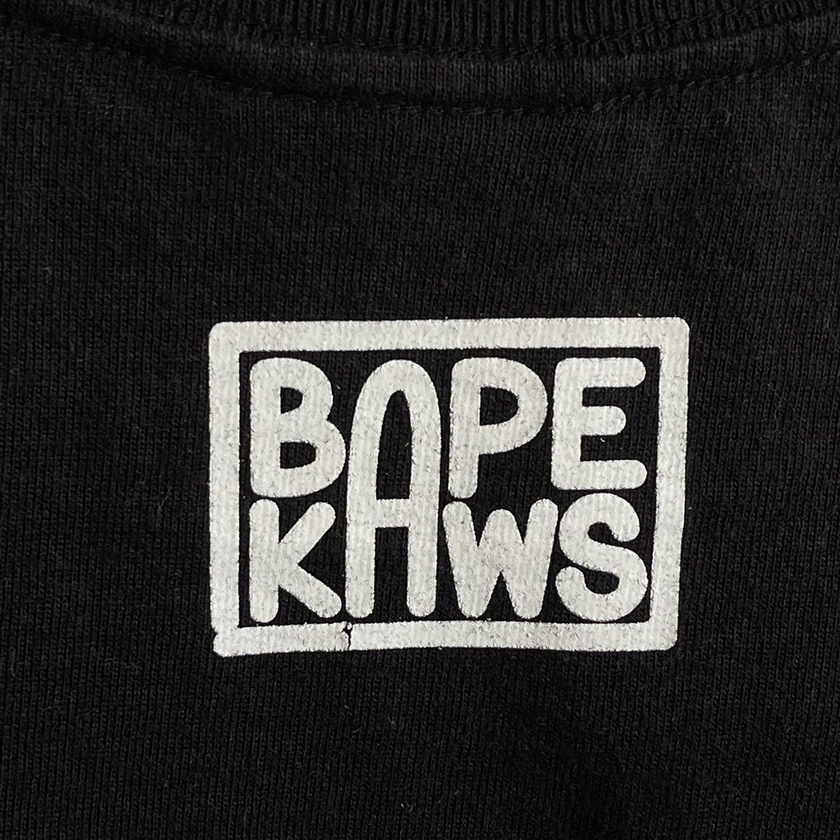 Bape × Kaws Bape x Kaws Warm Regards Tee Size XS / US 0-2 / IT 36-38 - 7 Thumbnail