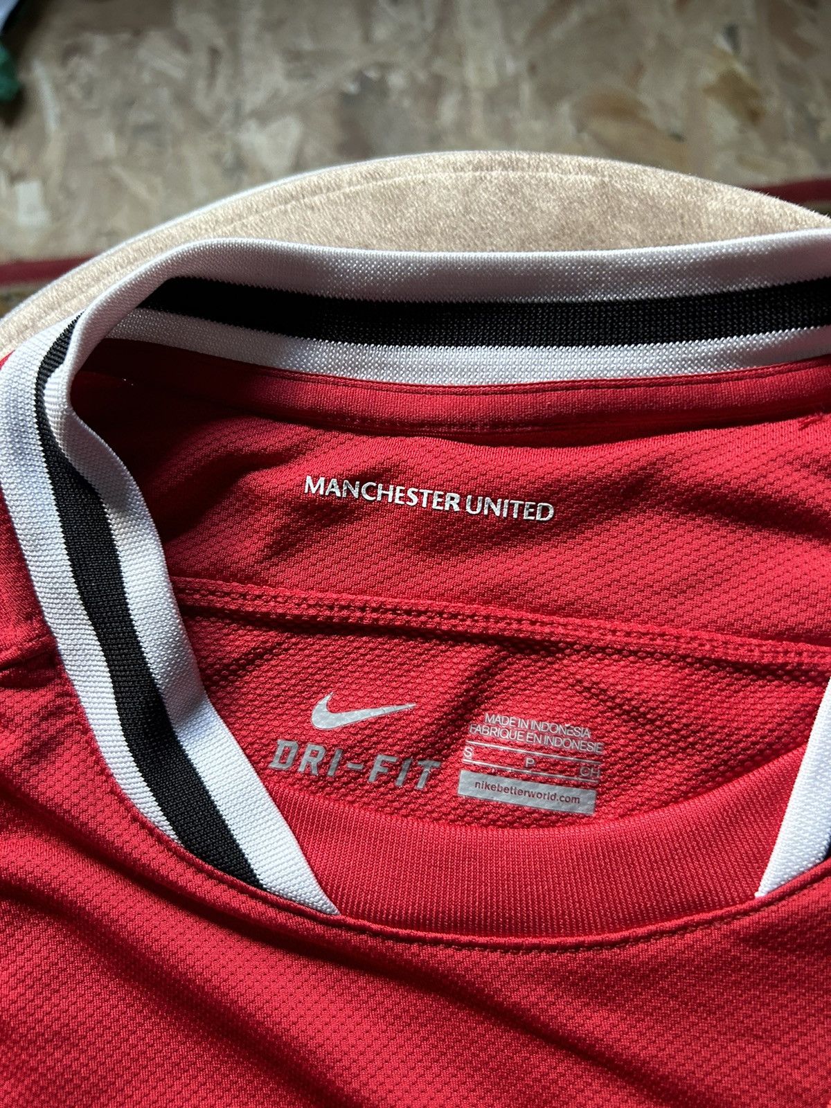 Nike Manchester United 2011 2012 home shirt jersey soccer kit tee Size US S / EU 44-46 / 1 - 10 Thumbnail