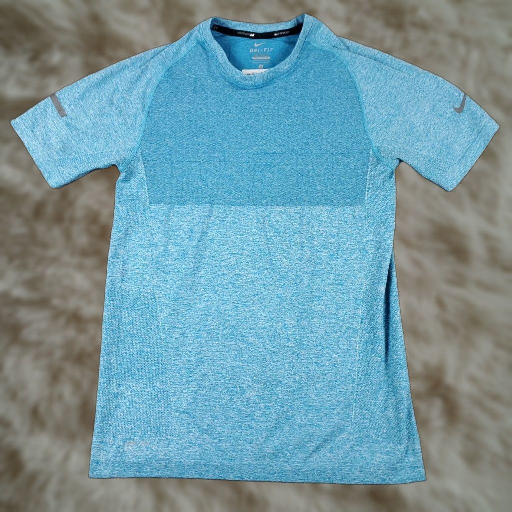 Nike Nike T Shirt Mens Small Blue Swoosh Active Gym Work Out Short Sleeve Size US S / EU 44-46 / 1 - 1 Thumbnail