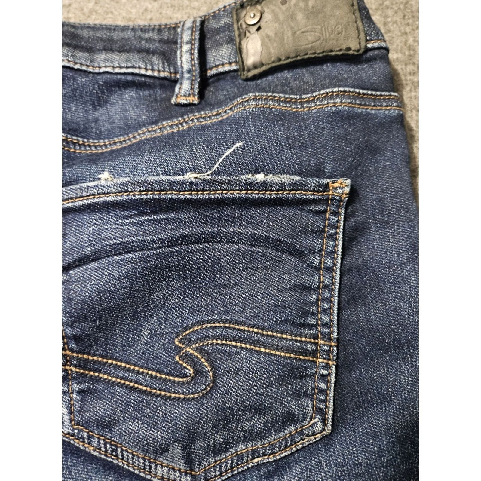 Vintage VINTAGE AIKO Silver Aiko Joga Jeans Women's 30/31 Low Rise Blue Distressed Skinny Denim 30 in Inseam Logo Embroidered 90s Preppy Womens Size 30" / US 8 / IT 44 - 8 Thumbnail