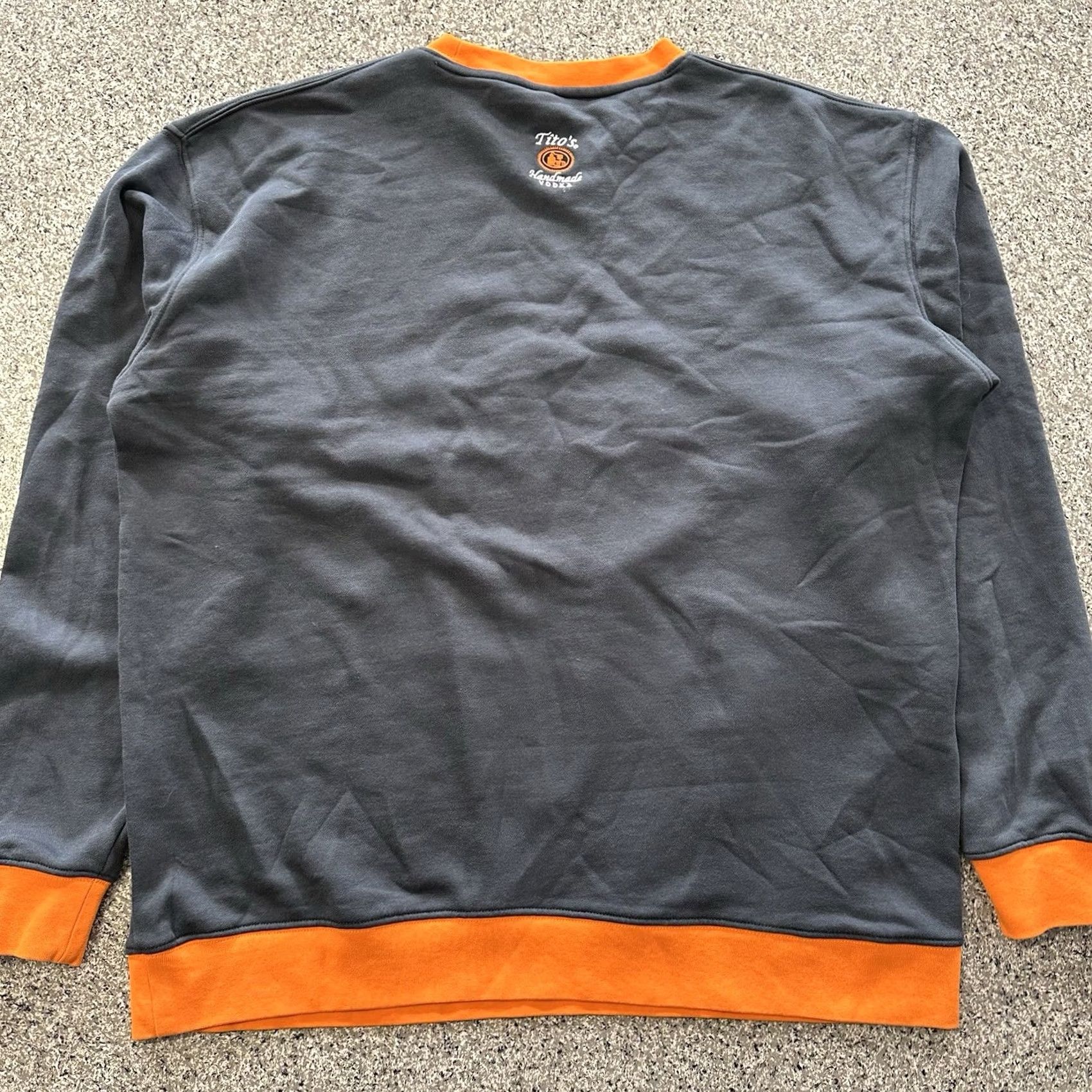 Vintage Titos Hoodie Mens XL Graphic Print Christmas Pullover Sweatshirt Gray Size US XL / EU 56 / 4 - 3 Thumbnail