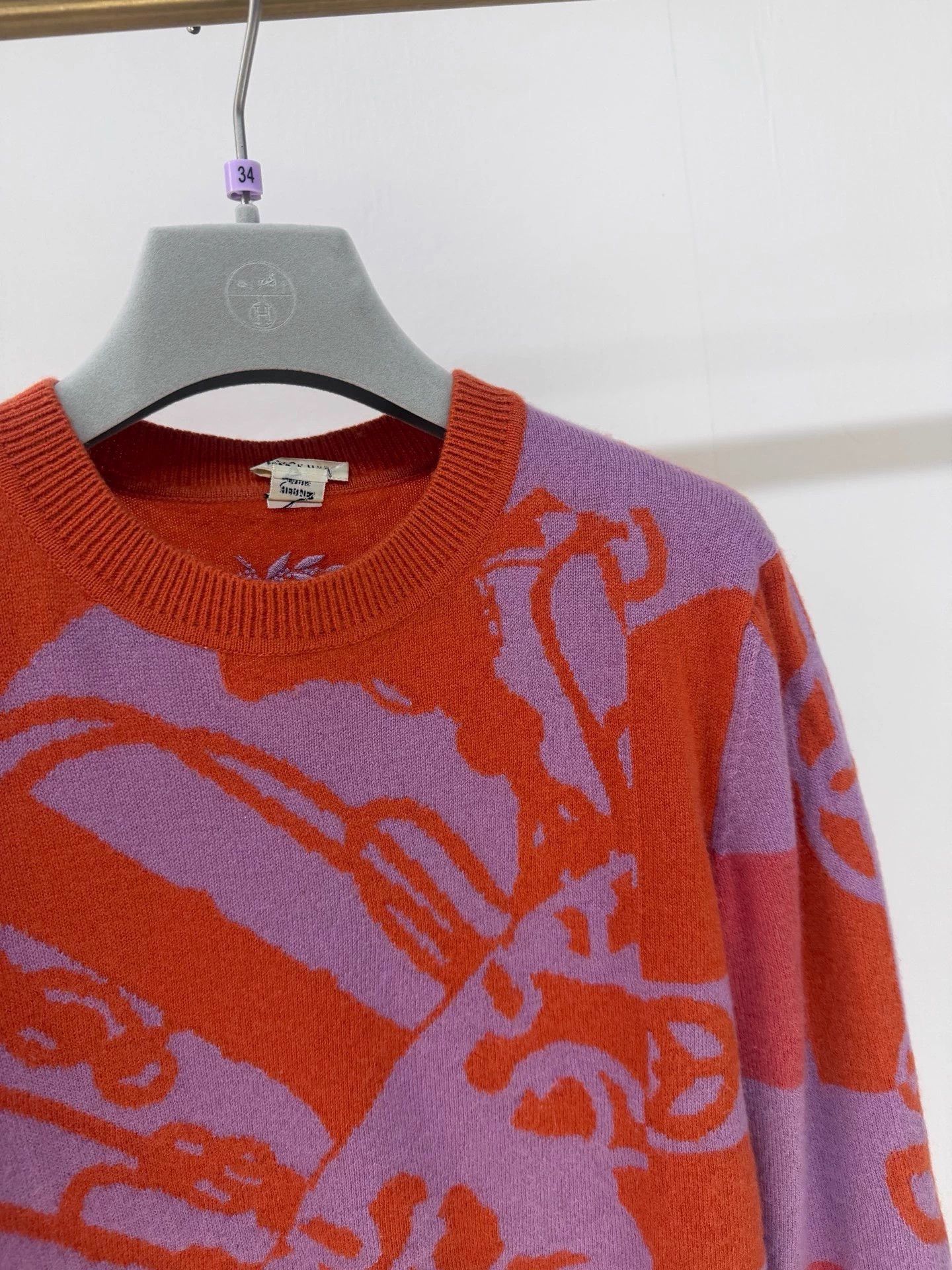 Hermes Hermes 100% Cashmere Pig Nose Sweater Orange 38 Size S / US 4 / IT 40 - 2 Thumbnail
