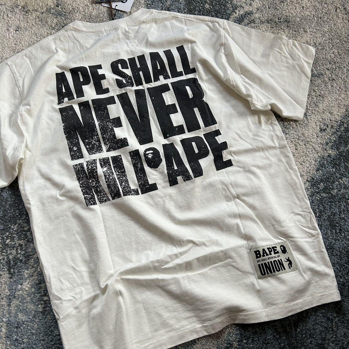A BATHiNG APE x UNiON LOS ANGELES BAPESTA ASNKA TEE CREAM