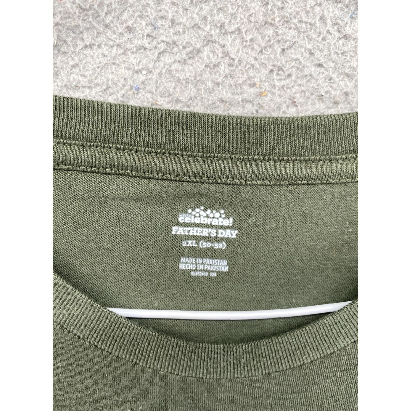 Vintage Dad T-Shirt Army Green Yellow Mens 2XL All Seasons Graphic Way To Celebrate Shirt Size US XXL / EU 58 / 5 - 5 Thumbnail