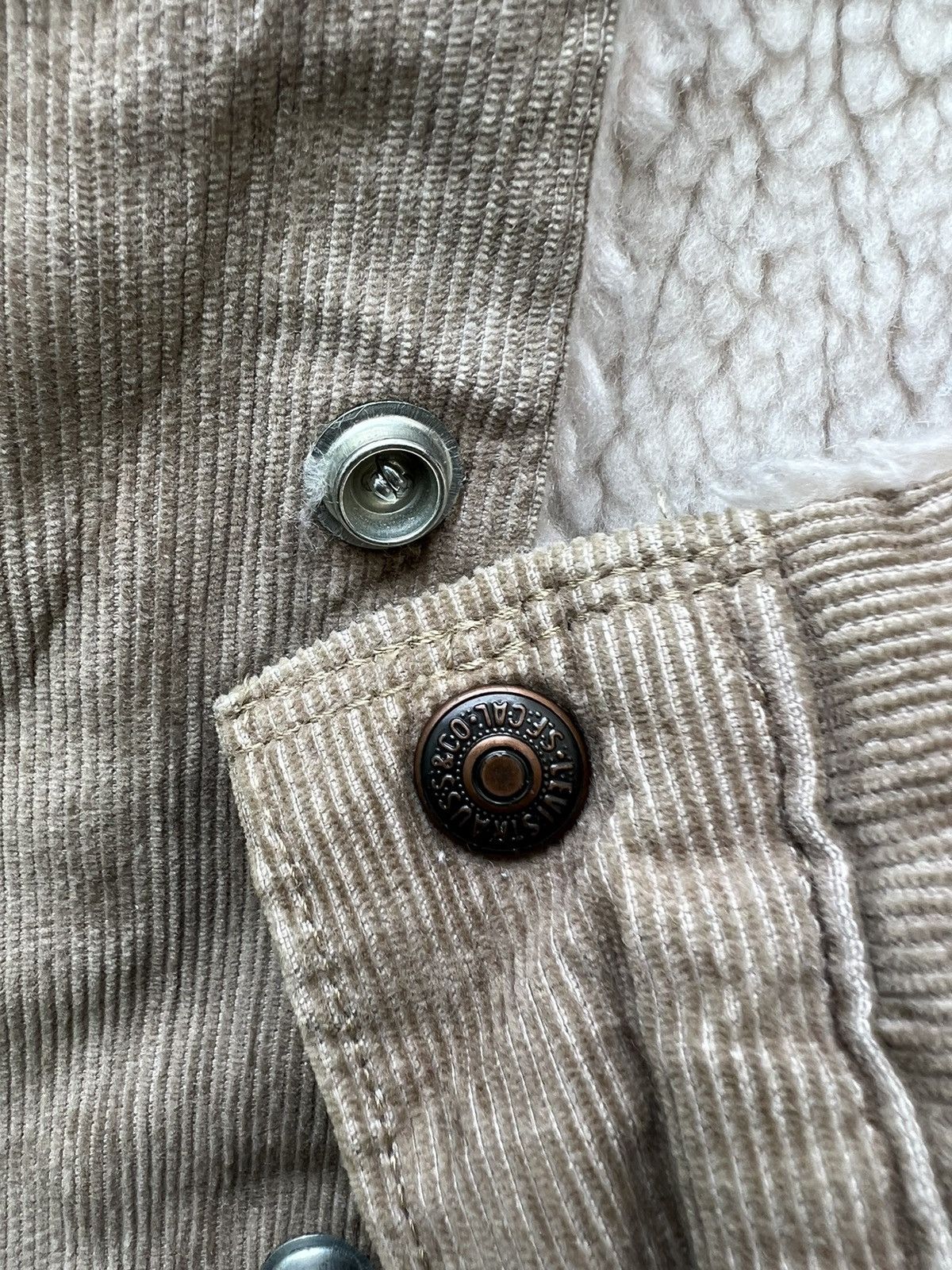 Levi's Vintage 80s Levi’s Sherpa Lined Corduroy Trucker Jacket Size US XL / EU 56 / 4 - 16 Thumbnail