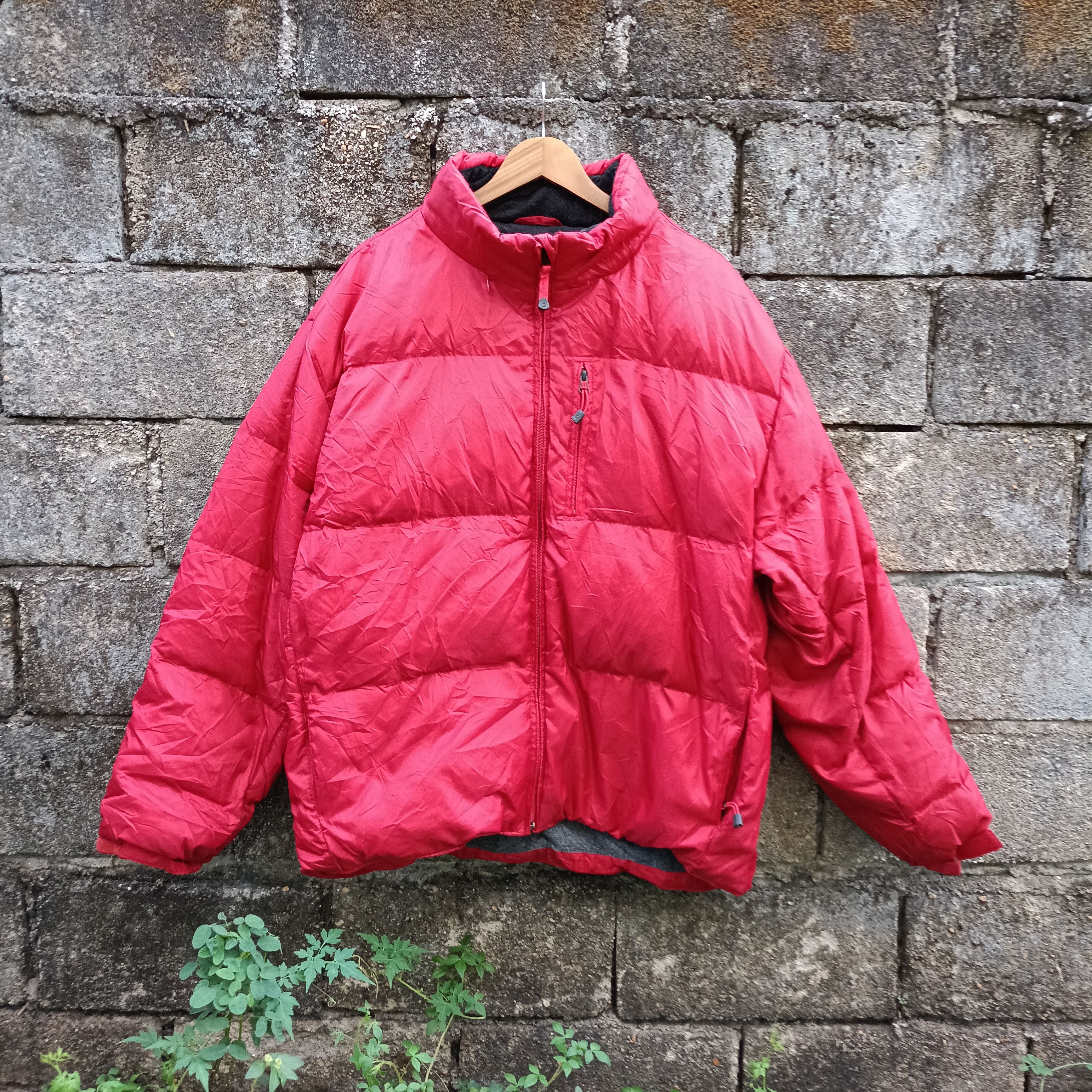 image of Gap Puffer Jacket in Red, Men's (Size XL)