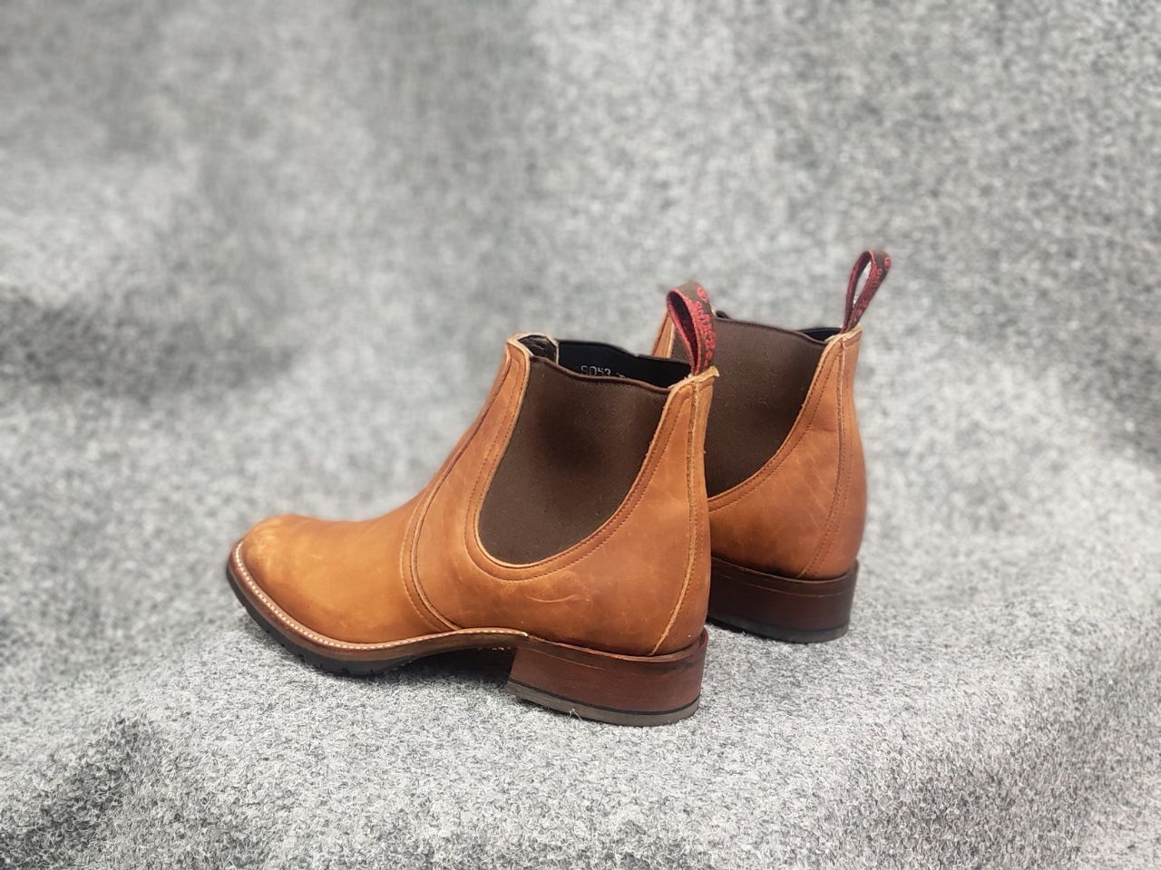 Red Wing Red Wing Vintage Heritage Chelsea rancher Leather Ankl Boots Size US 7 / IT 37 - 9 Thumbnail