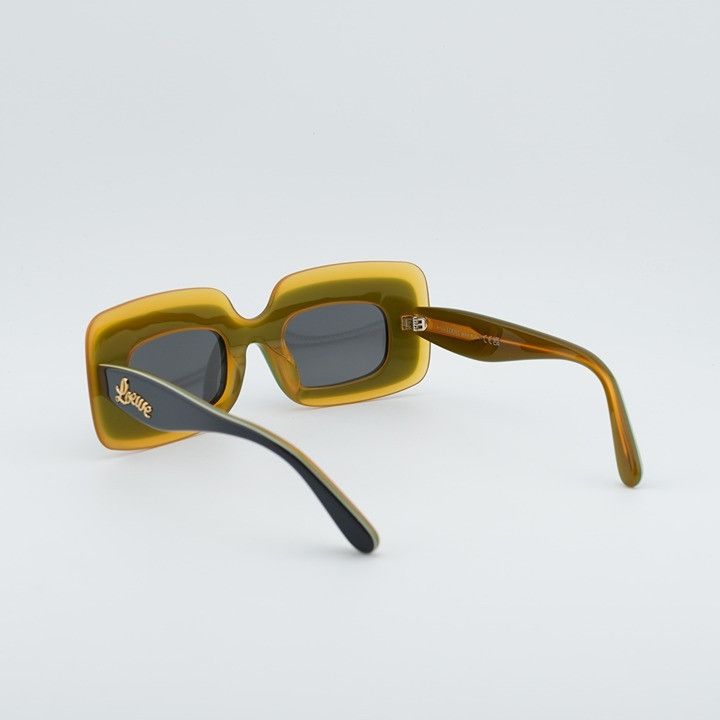 Loewe Loewe LW40139U 20A Sunglasses Grey/Brown Rectangle Frame Size ONE SIZE - 4 Thumbnail
