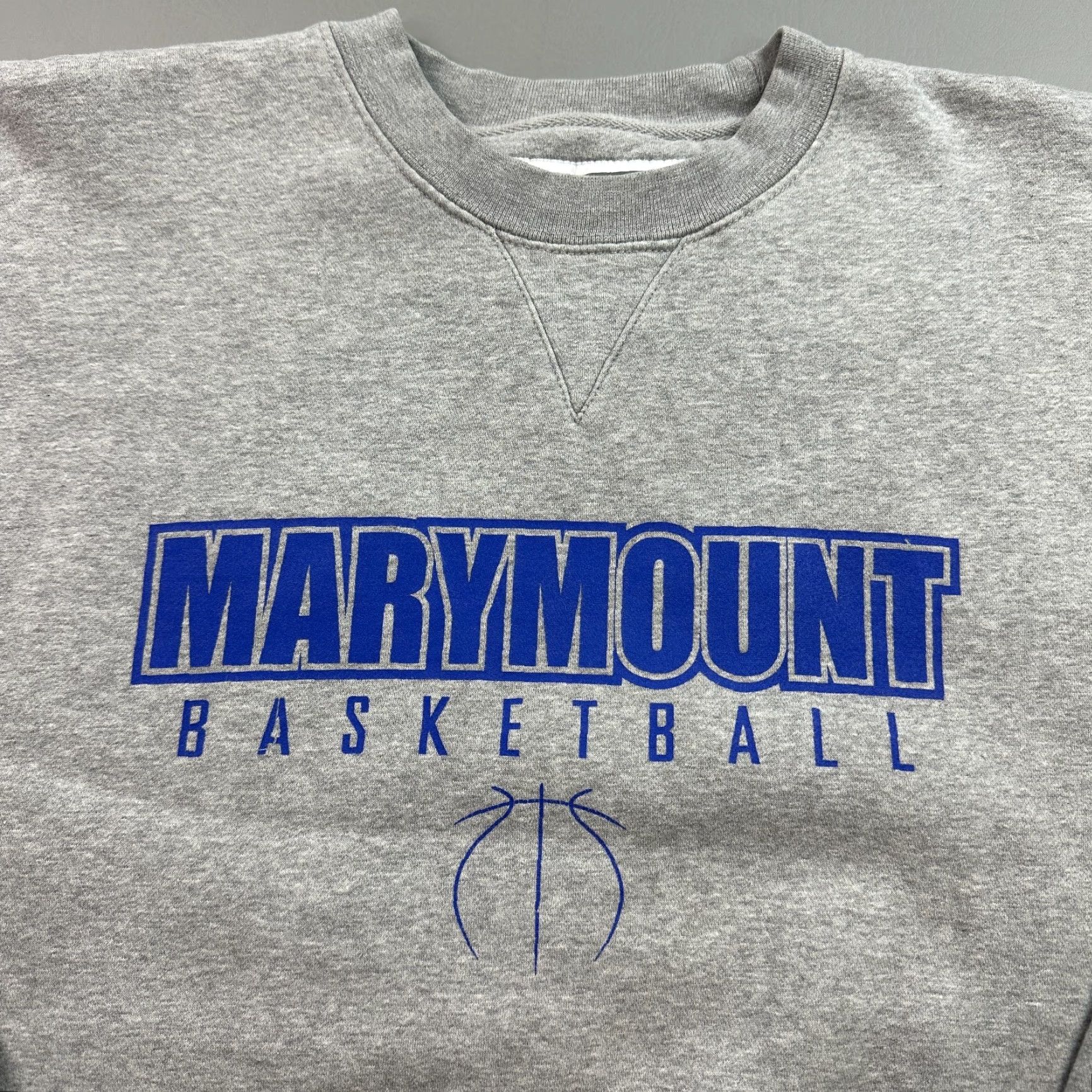 Vintage Marymount University Sweatshirt Mens 2XL Gray Basketball Team Crewneck Pullover Size US XXL / EU 58 / 5 - 2 Thumbnail
