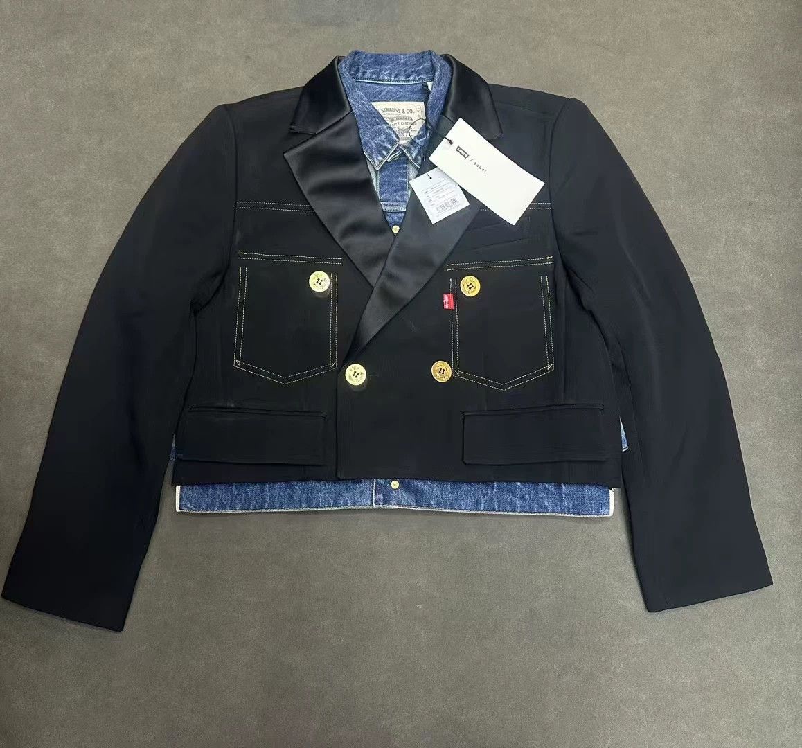 Sacai Sacai x Levi's 25ss Denim Short Blazer Wmns XS Size XS / US 0-2 / IT 36-38 - 1 Thumbnail