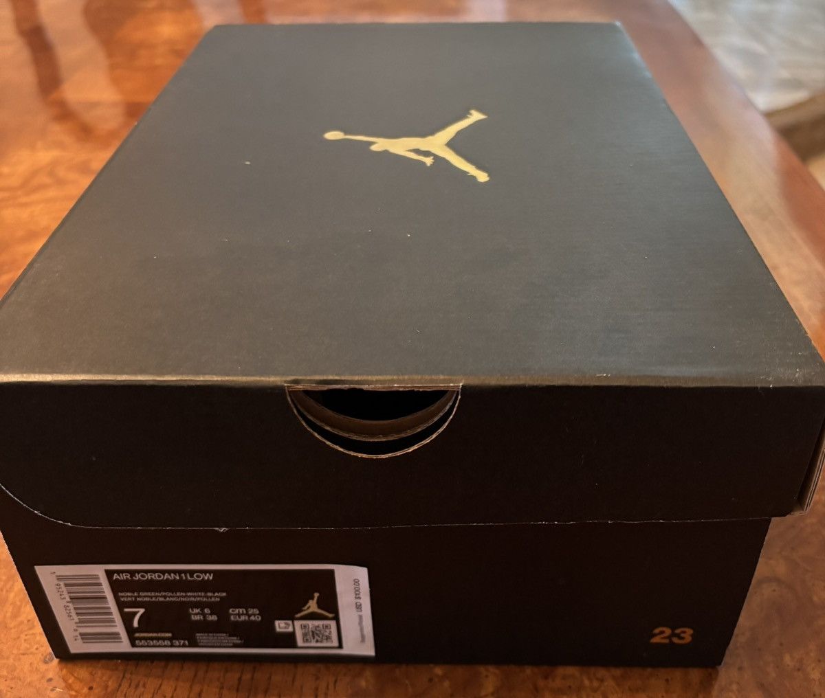 Jordan Brand Air Jordan 1 Low 'Green Toe' Size US 7 / EU 40 - 9 Thumbnail