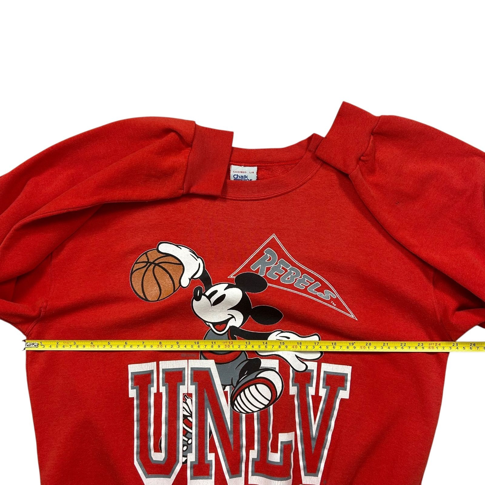 NCAA VTG UNLV REBELS DISNEY MICKEY 1993 CHALK LINE SWEATSHIRT Size US L / EU 52-54 / 3 - 10 Thumbnail
