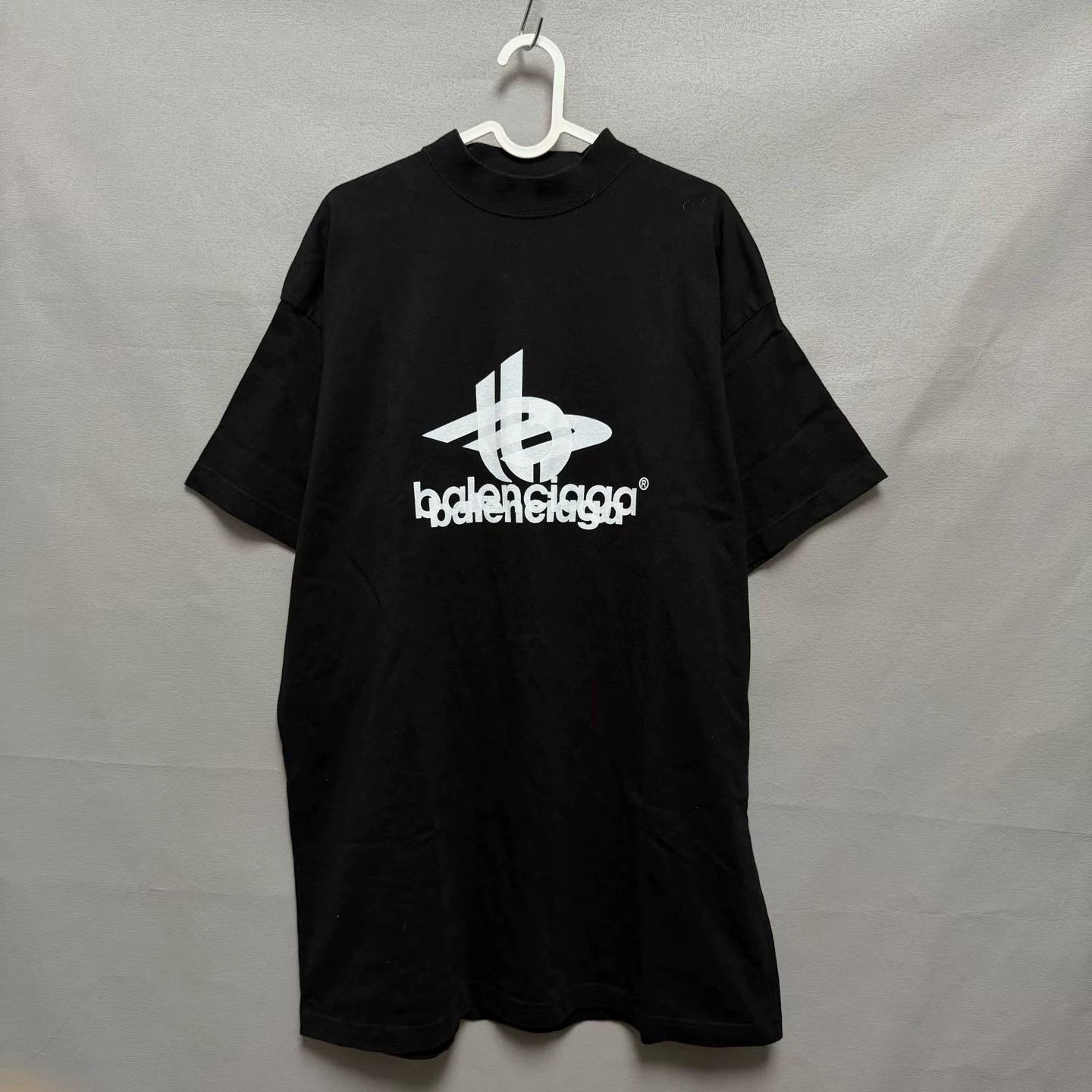 Balenciaga balenciaga short sleeve t-shirts Size US S / EU 44-46 / 1 - 2 Thumbnail