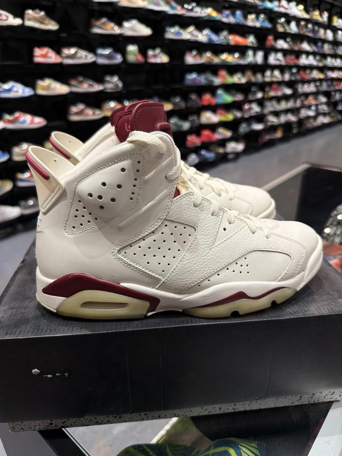 Nike Nike Air Jordan 6 Retro Maroon 384664-116 Men’s Size 8.5 Size US 8.5 / EU 41-42 - 3 Thumbnail