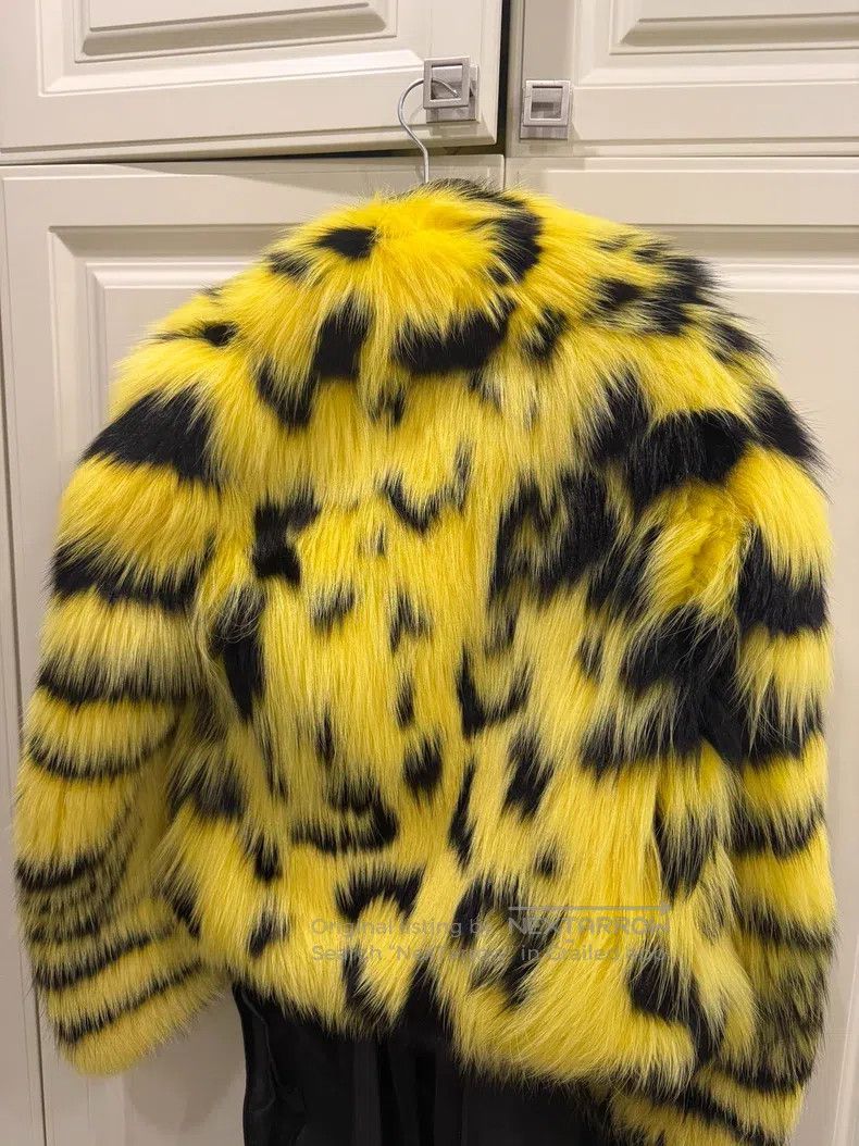 Versace Versace Yellow tiger stripe fur coat Size L / US 10 / IT 46 - 6 Thumbnail