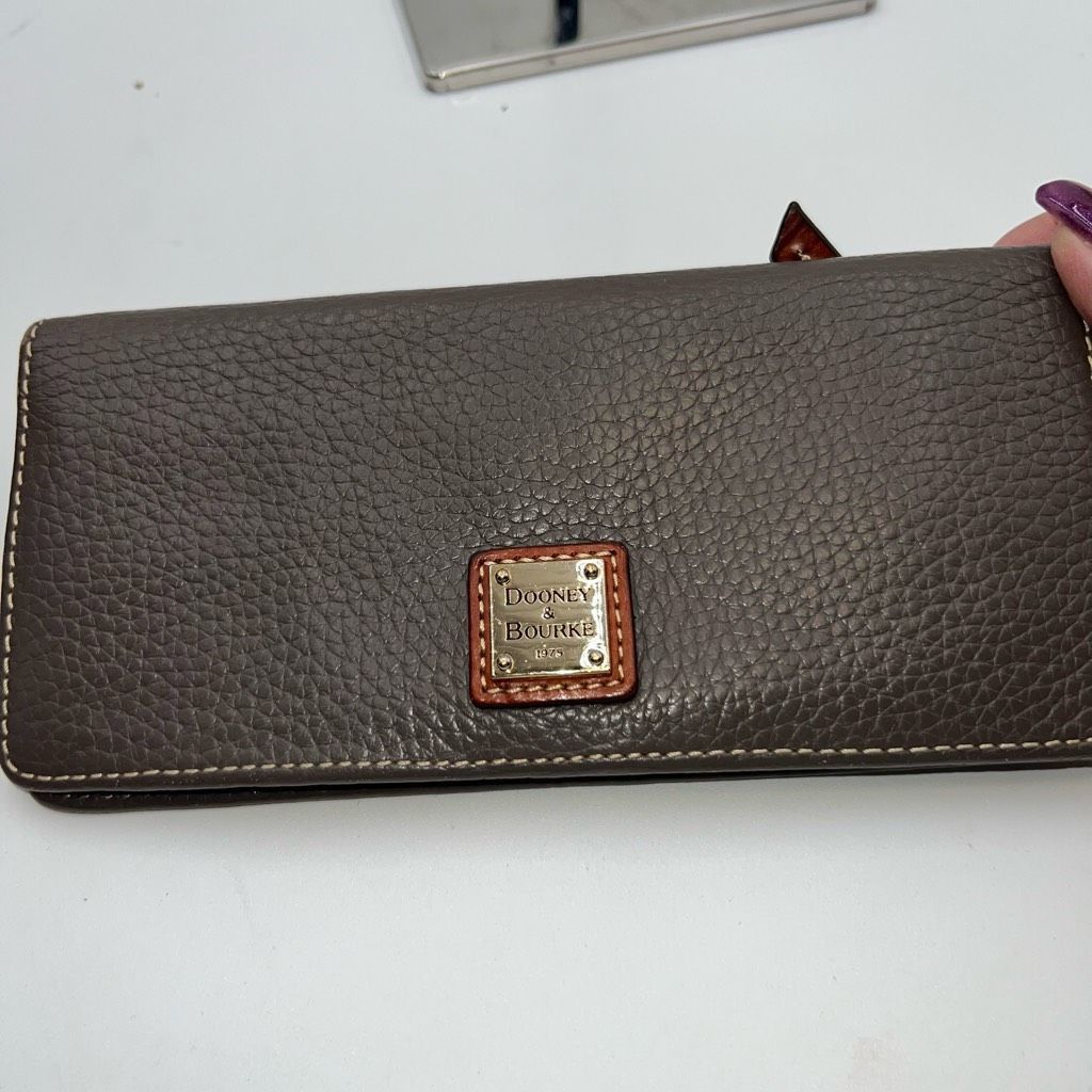 Dooney & Bourke Dooney & Bourke Pebble Grain Zipper Pocket Sac with matching Wallet Size ONE SIZE - 14 Thumbnail