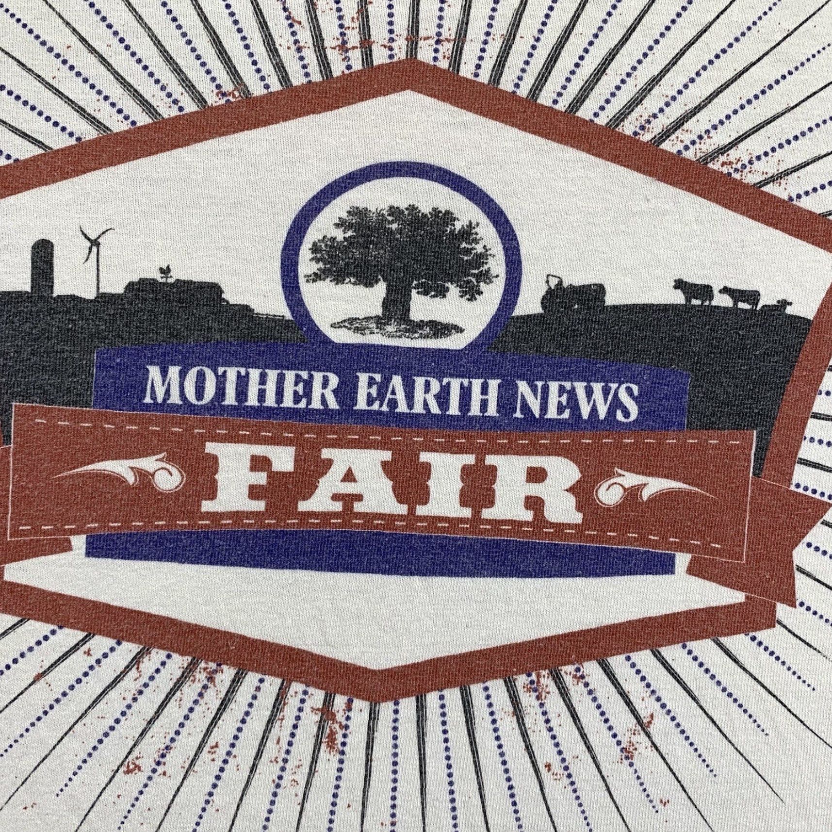 MOTHER VINTAGE Anvil Organic Mother Earth News Fair Shirt T-Shirt Graphic Print Unisex Adult L White Eco Recycle Animal 2000s Size US L / EU 52-54 / 3 - 5 Thumbnail