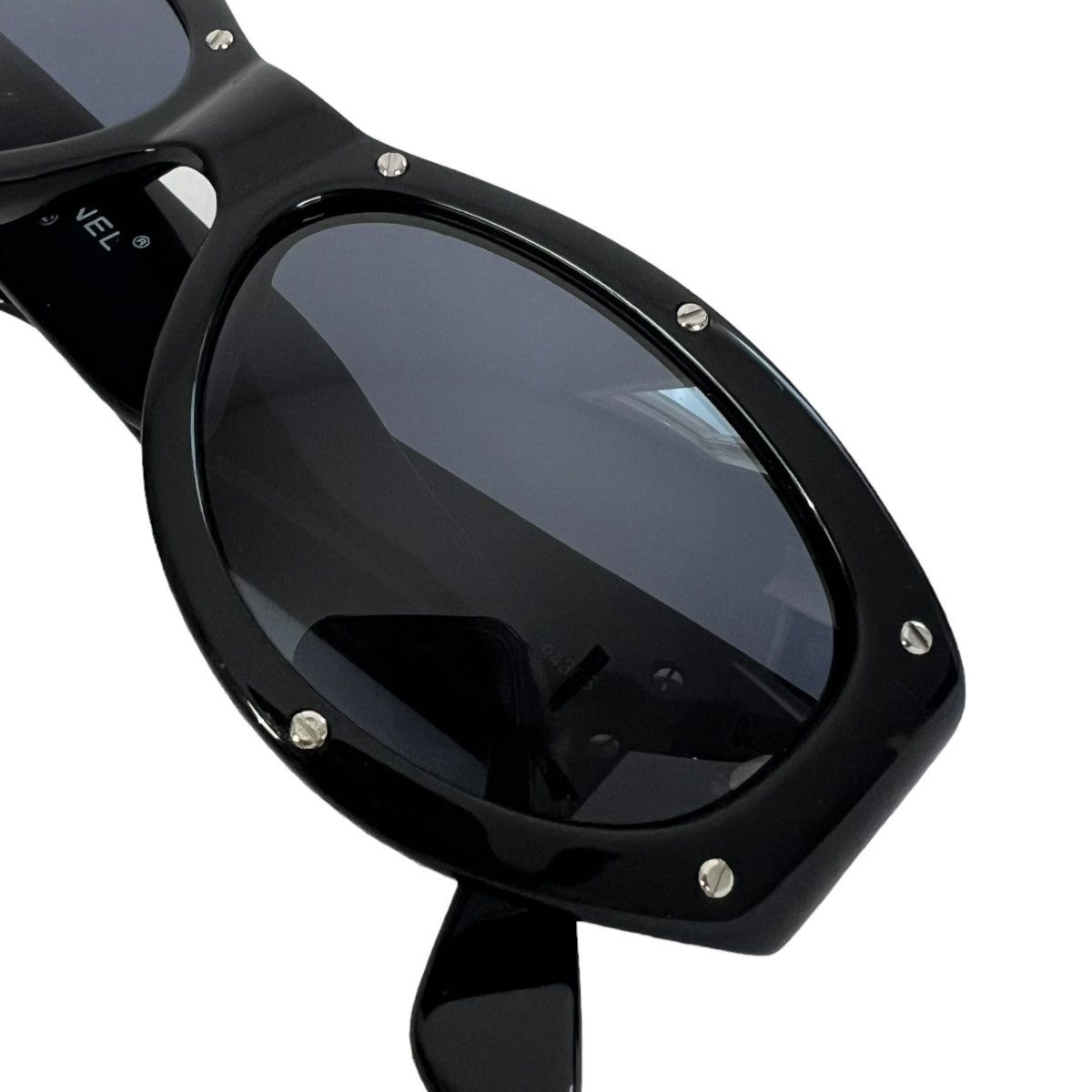 Chanel Chanel Studded CC Logo Sunglasses Size ONE SIZE - 9 Thumbnail